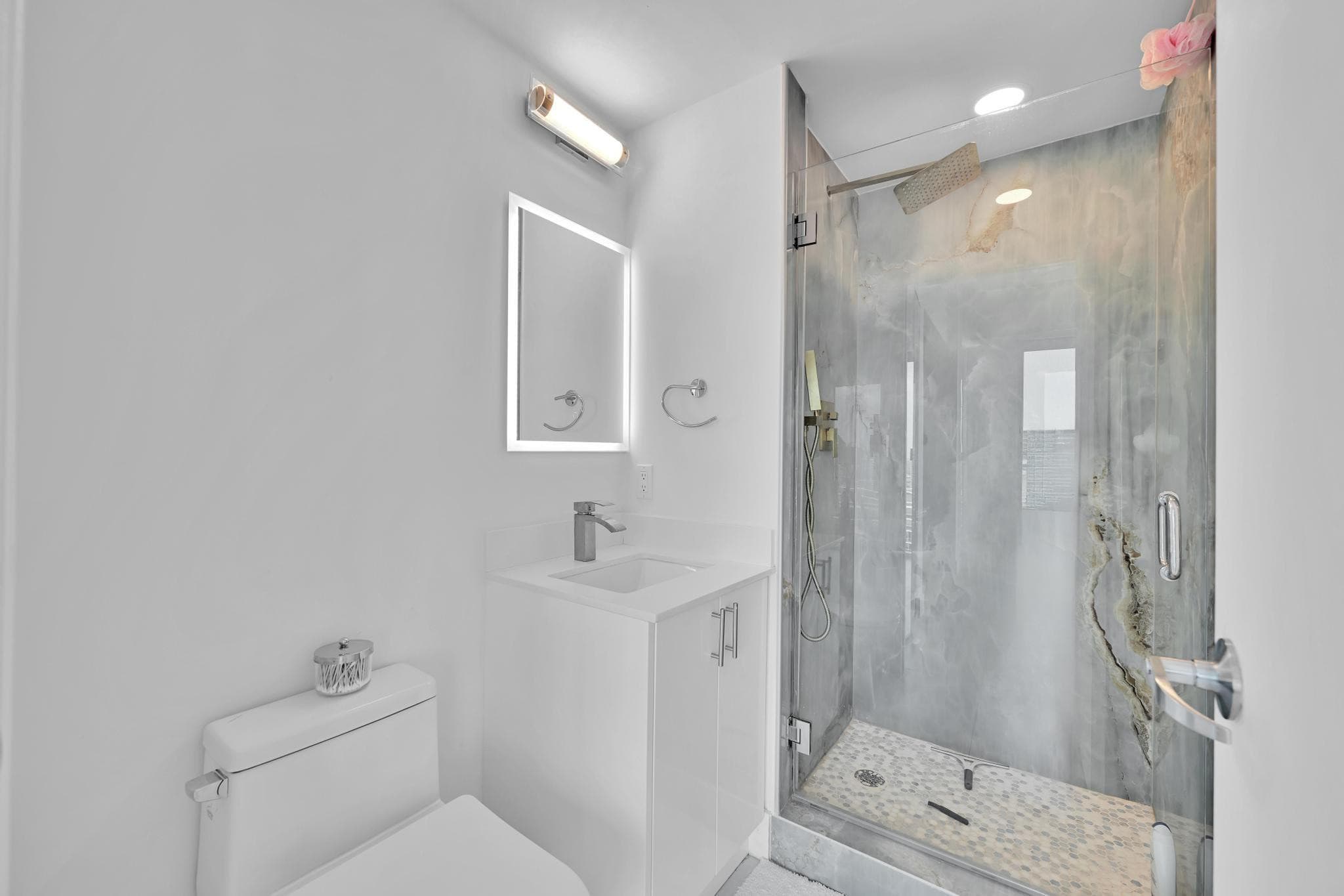60 SW 13th Street 4013, Miami, FL 33130 28
