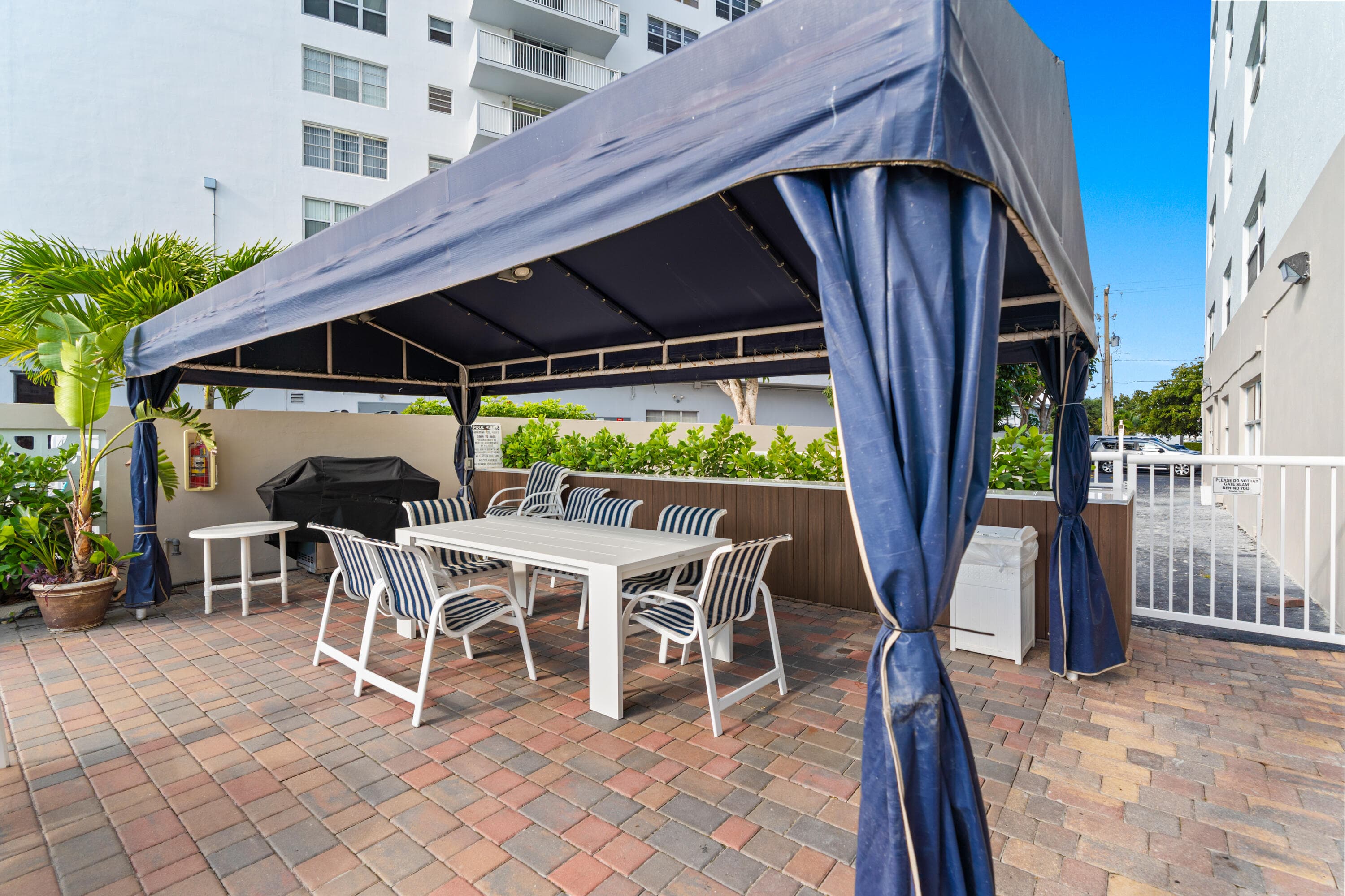 121 Golden Isles Drive Ph1, Hallandale Beach, FL 33009 9