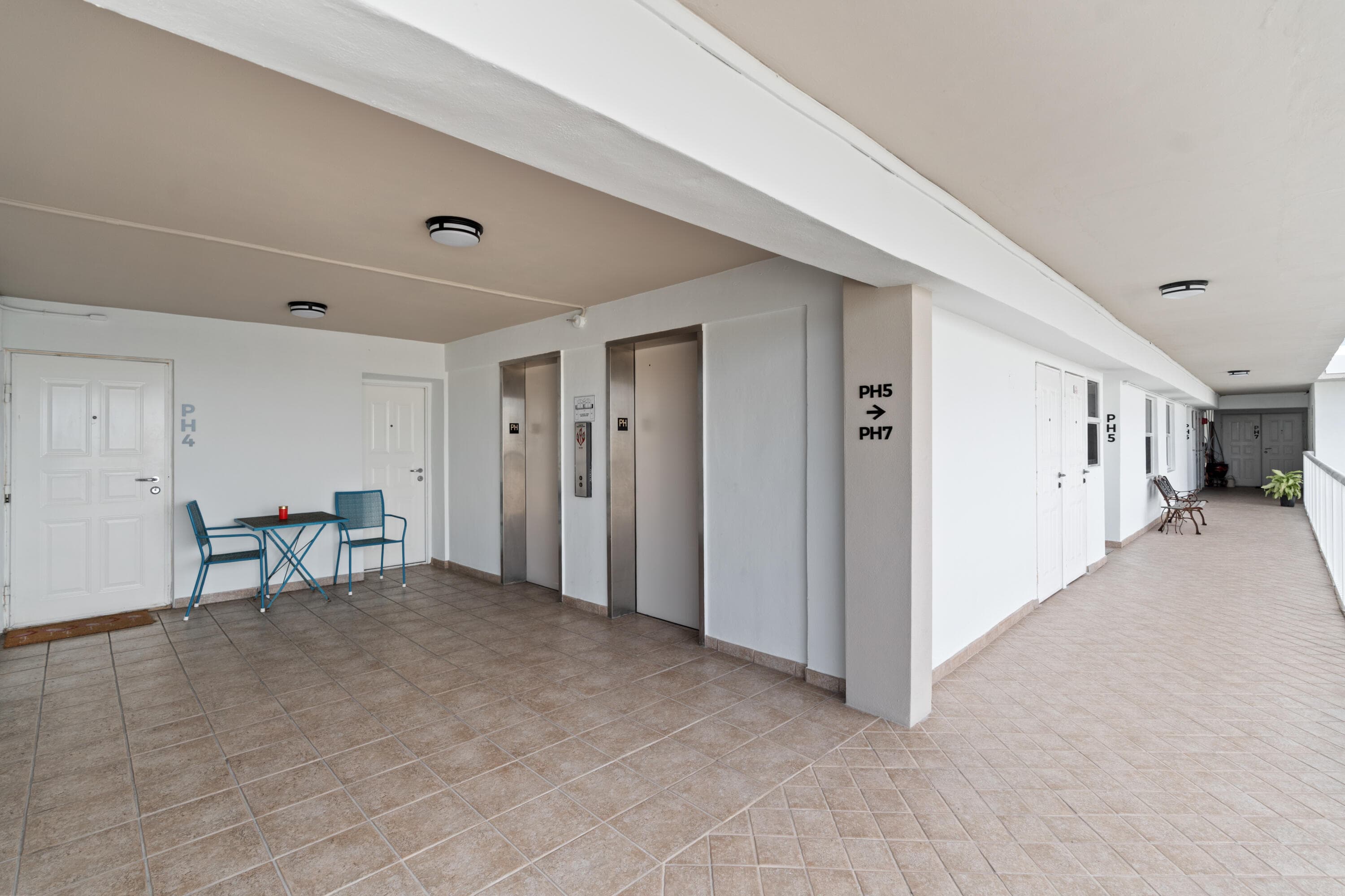121 Golden Isles Drive Ph1, Hallandale Beach, FL 33009 12