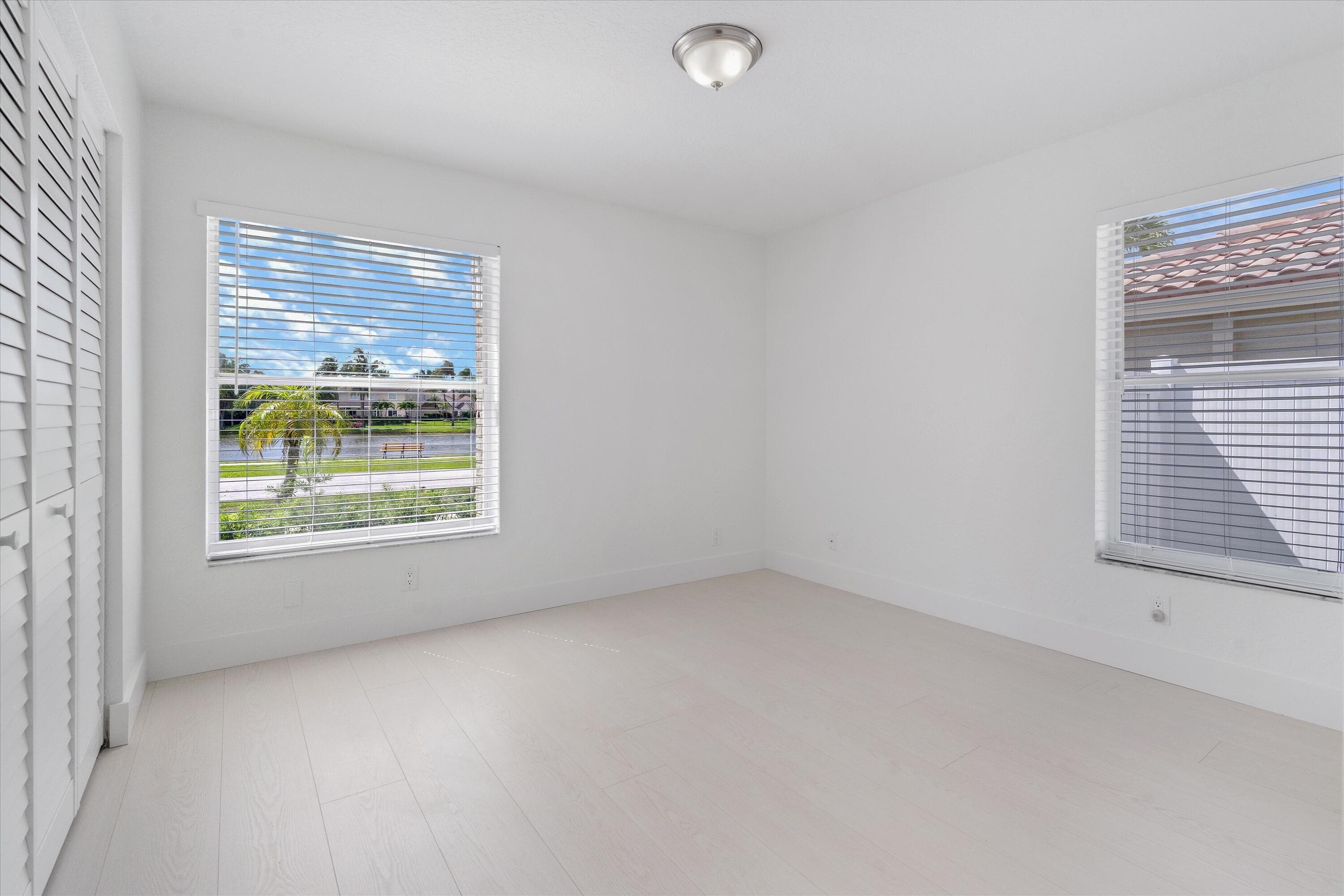 3780 Cypress Lake Drive, Lake Worth, FL 33467 35