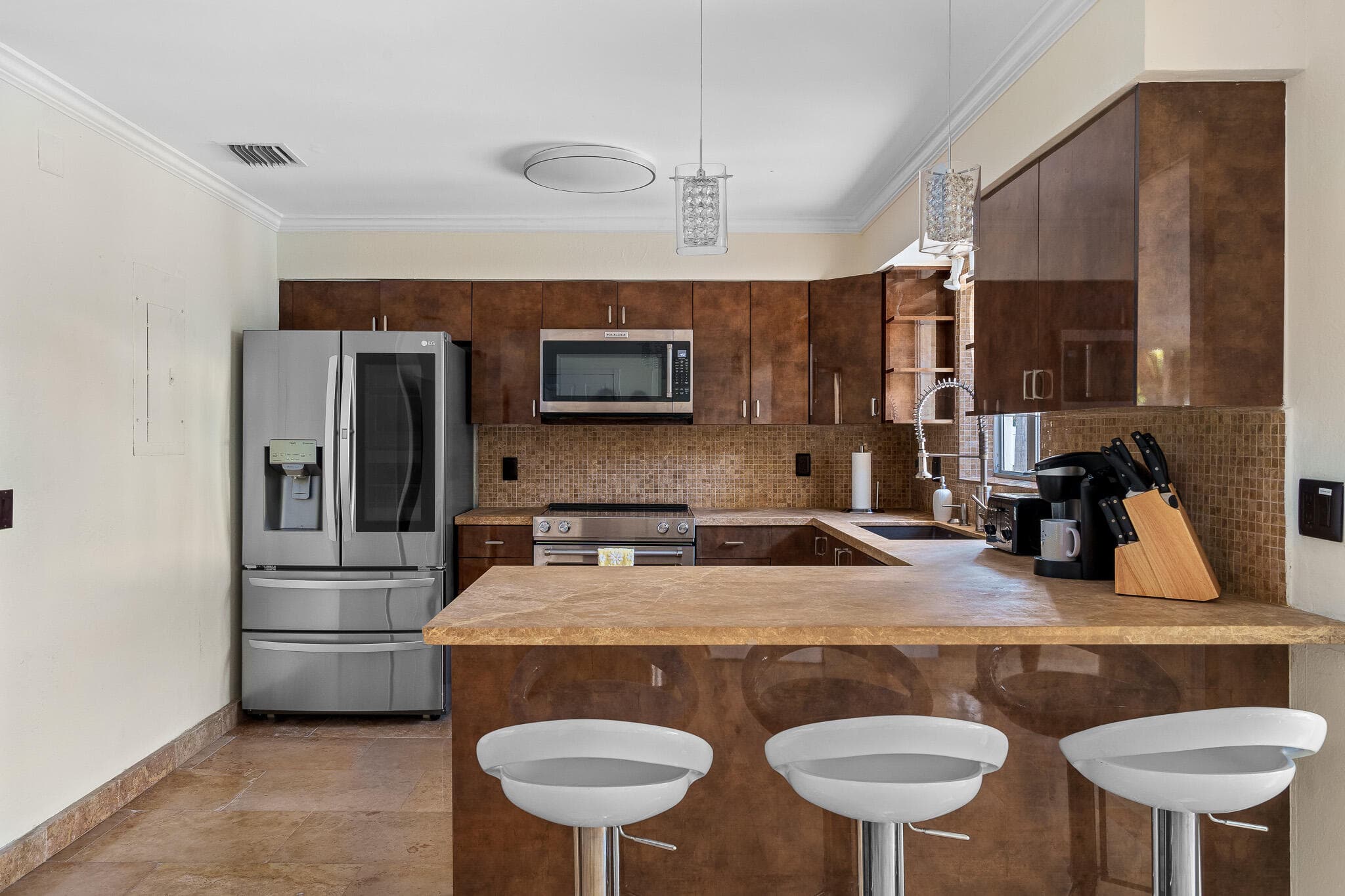 2757 NE 14th Avenue, Wilton Manors, FL 33334 9