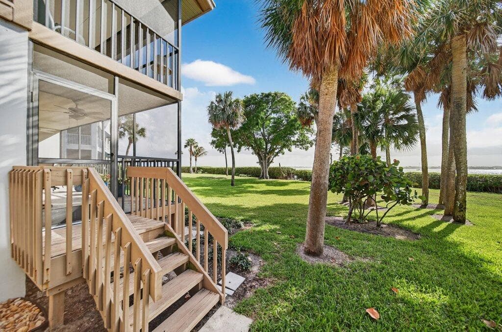 218 NE Edgewater Drive 218, Hutchinson Island, FL 34996 15