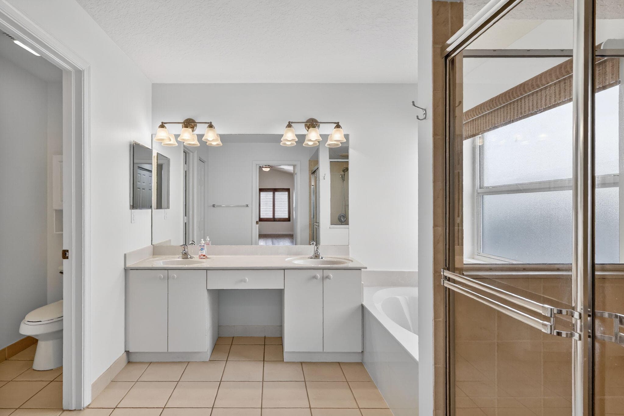 1021 SE Westminster Place, Stuart, FL 34997 32