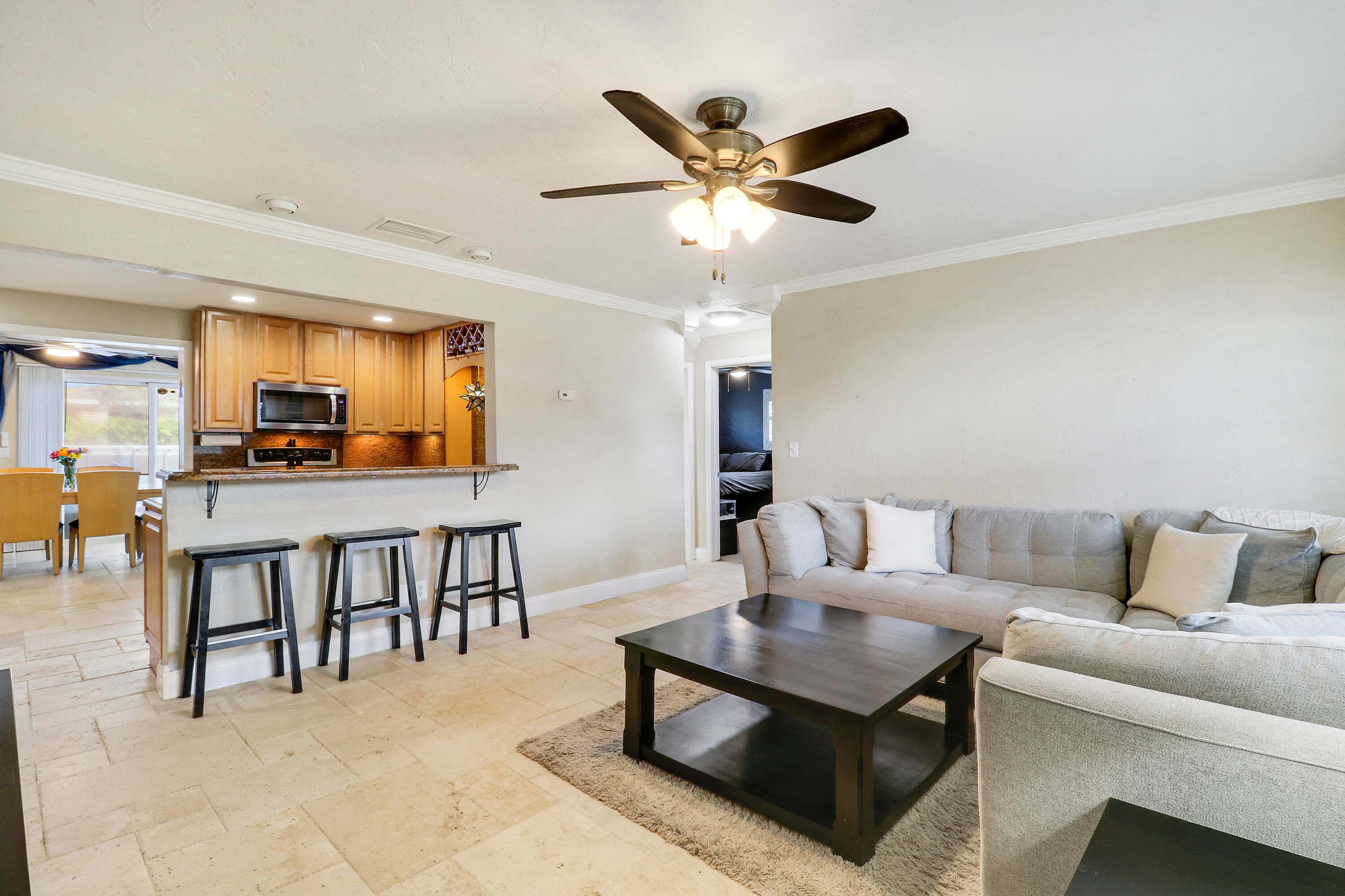 19049 SE Robert Drive, Jupiter, FL 33469 6