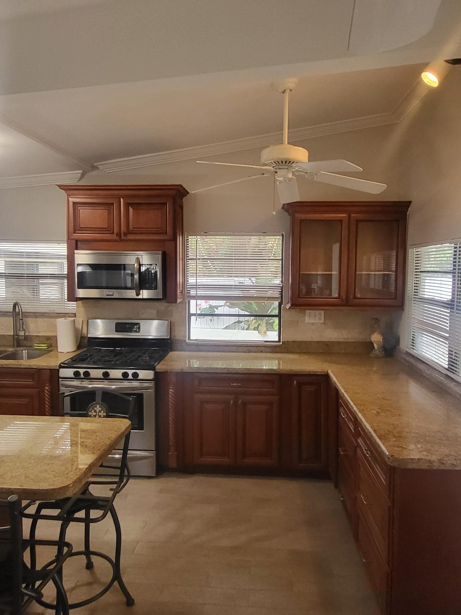 927 S Palmway, Lake Worth Beach, FL 33460 7