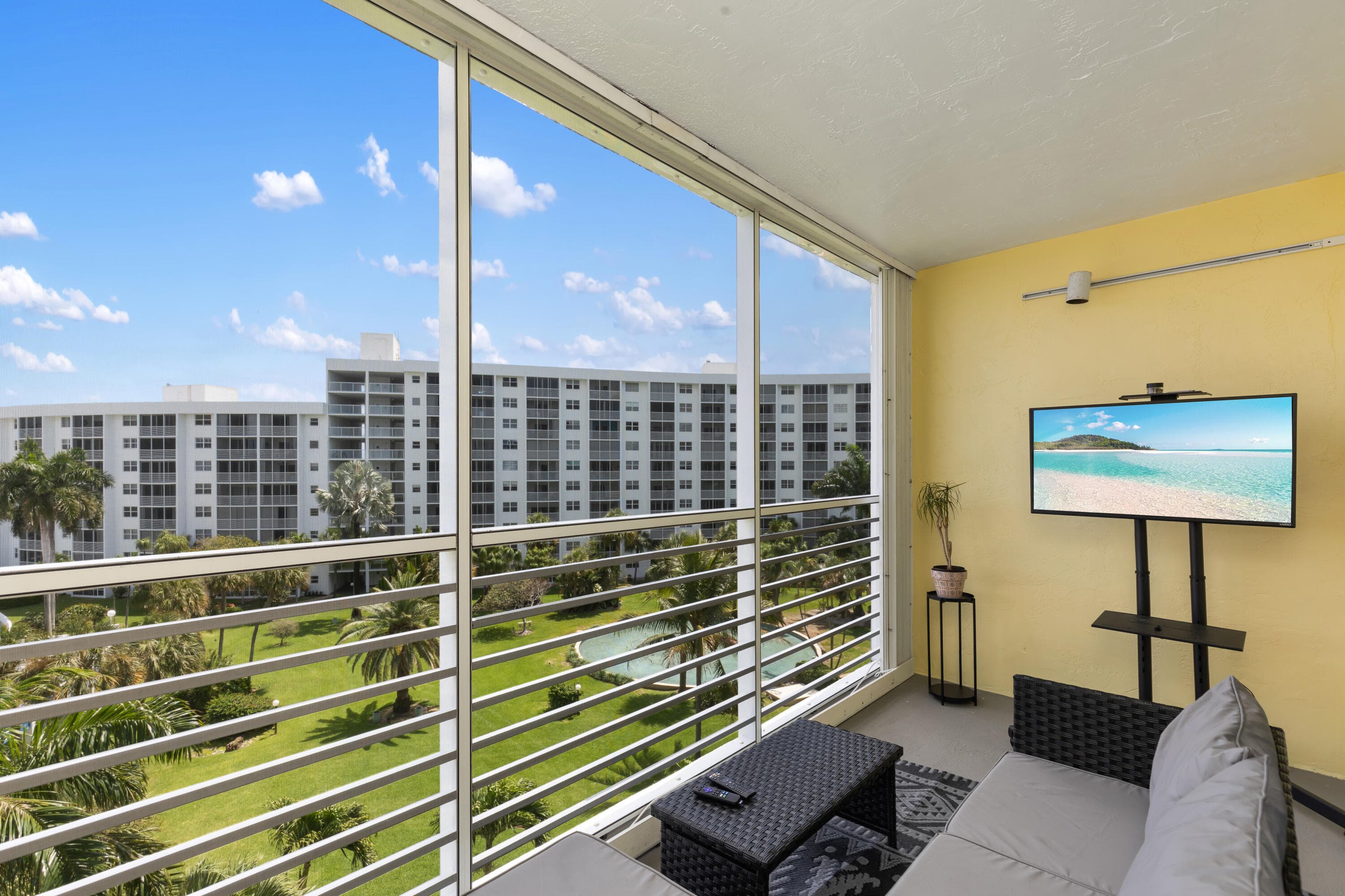 2731 NE 14th Street Causeway NE Apt 612, Pompano Beach, FL 33062 14