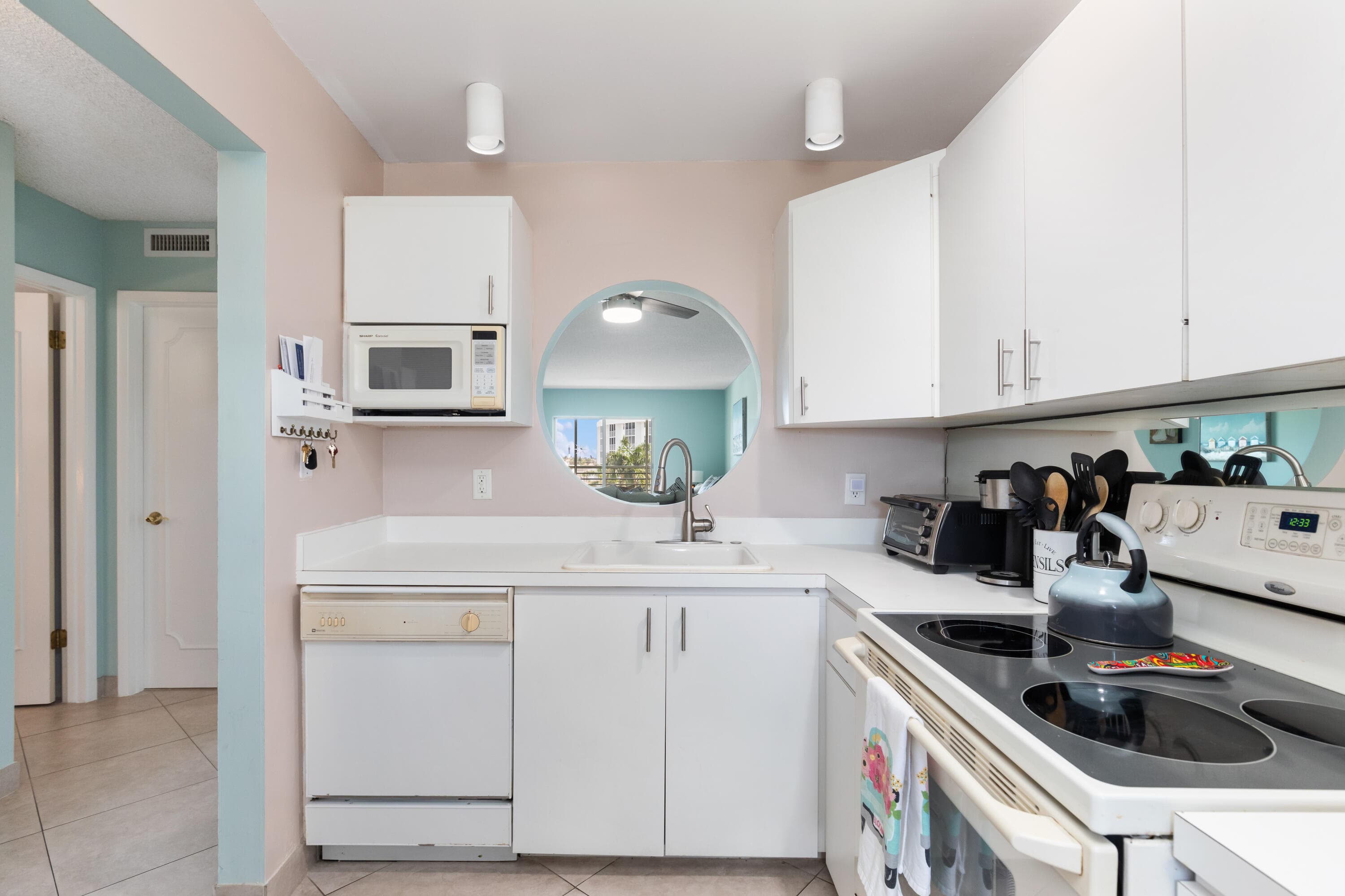 2731 NE 14th Street Causeway NE Apt 612, Pompano Beach, FL 33062 33