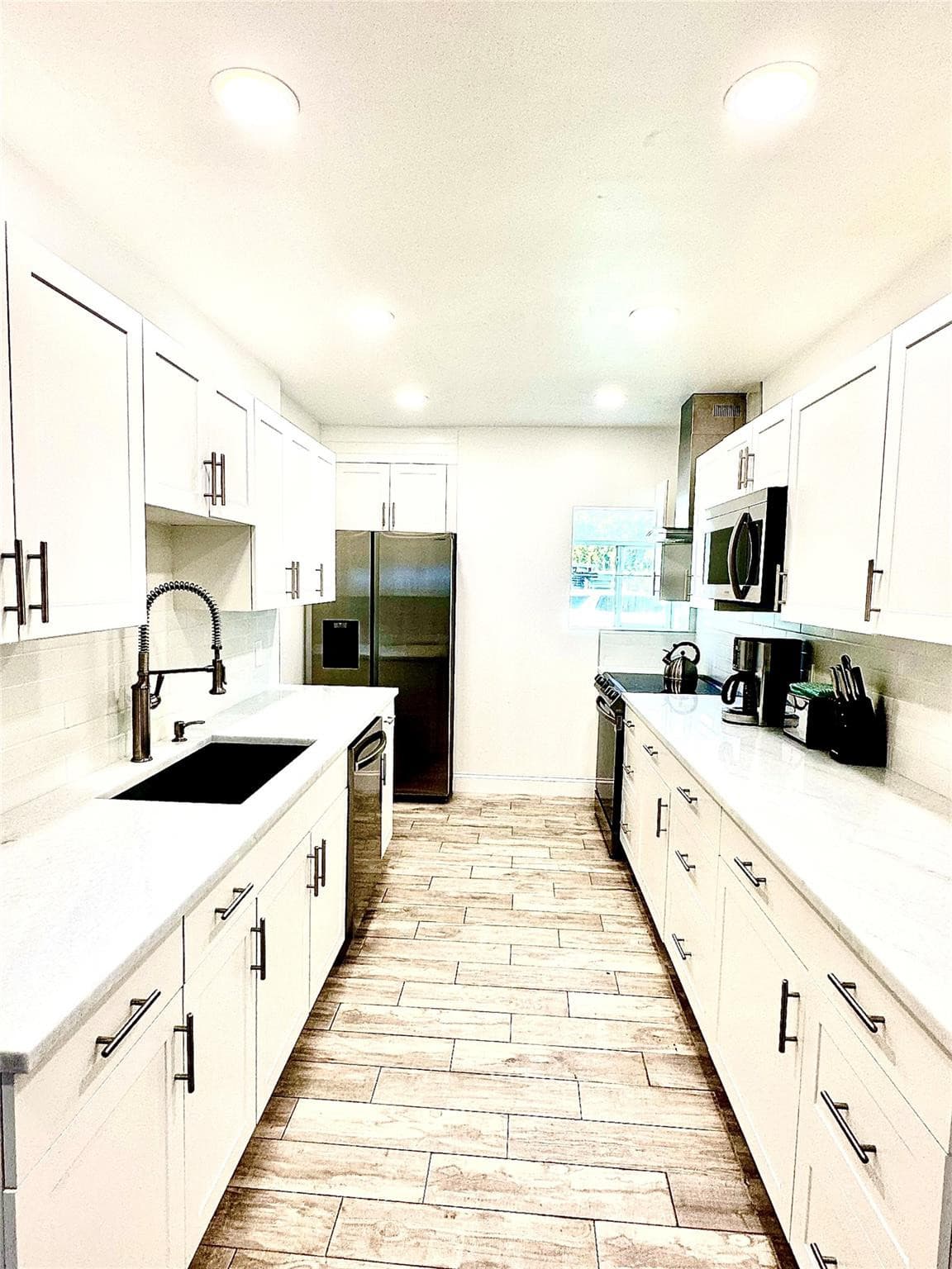 1742 NE 7th Street, Fort Lauderdale, FL 33304 4