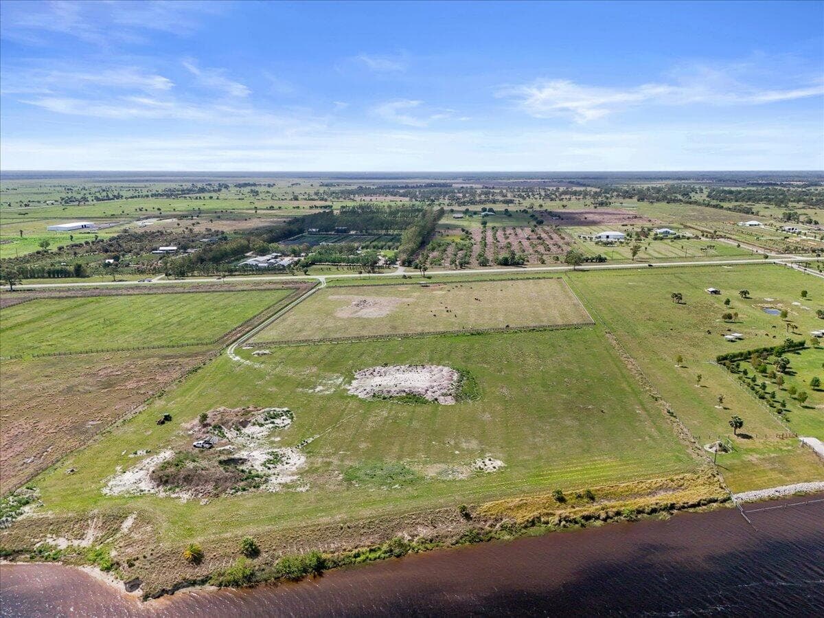 8105 SW Kanner Highway, Indiantown, FL 34956 5