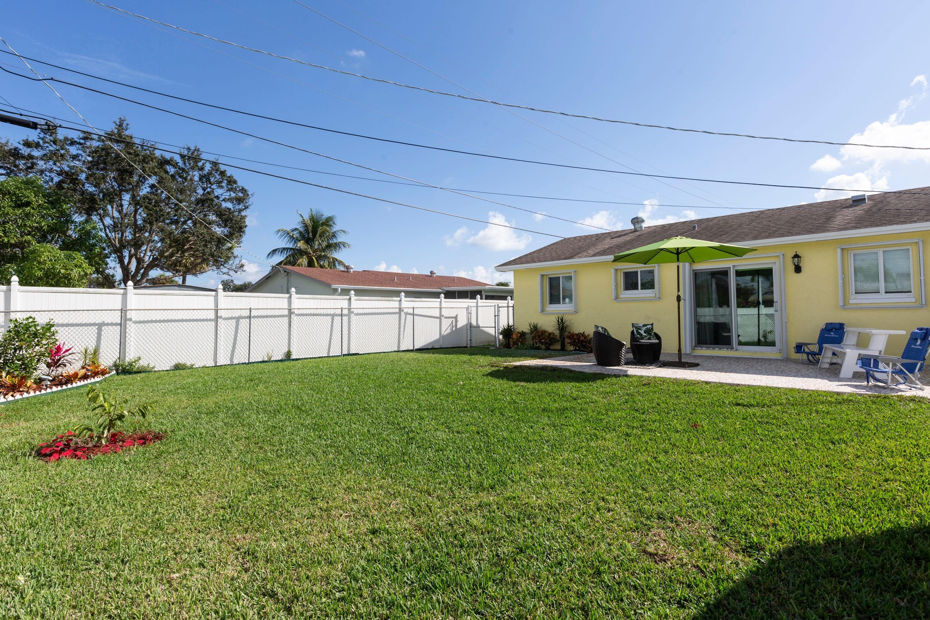 343 Balsam Street, Palm Beach Gardens, FL 33410 38
