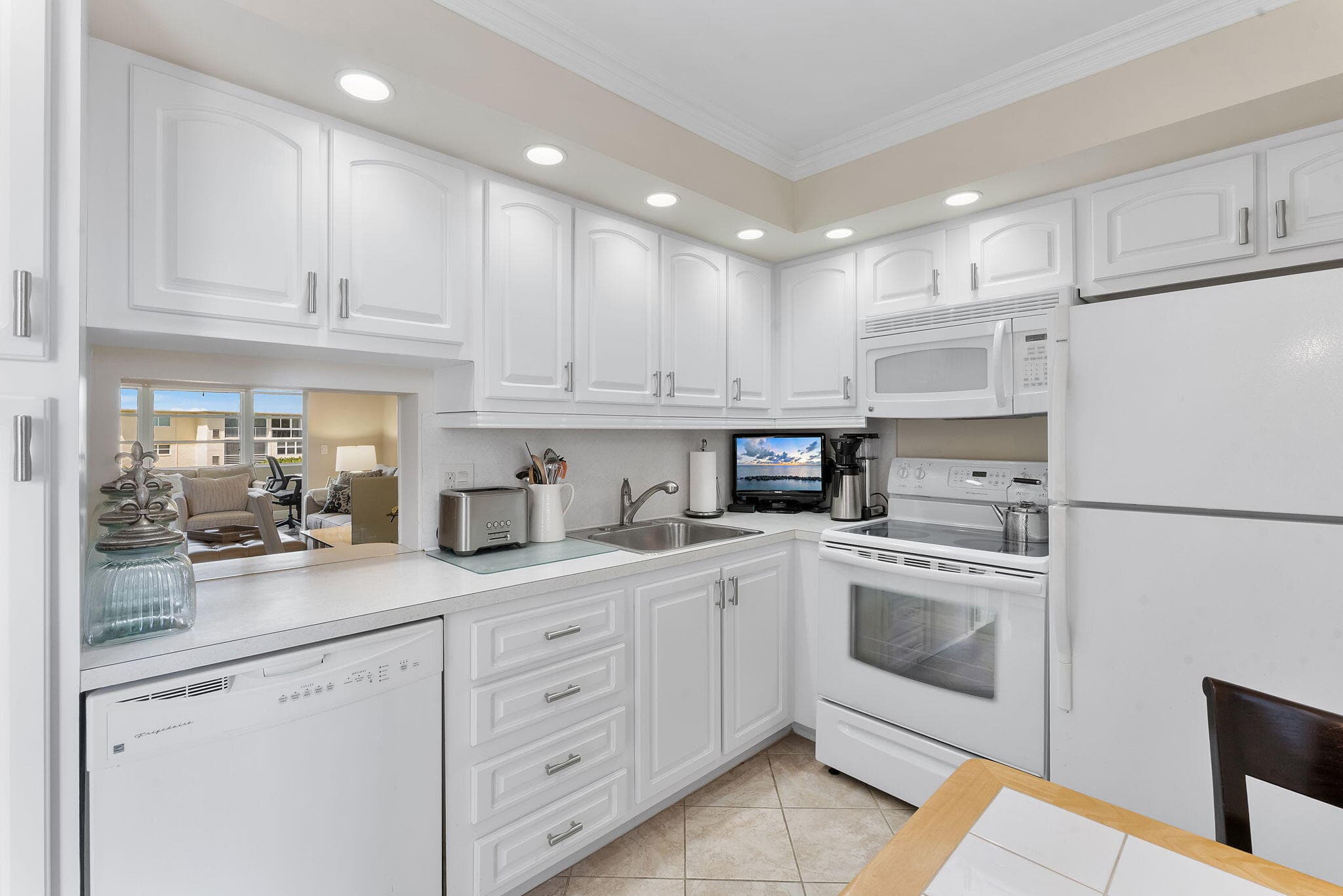 2515 NE 2nd Court 405, Boynton Beach, FL 33435 5