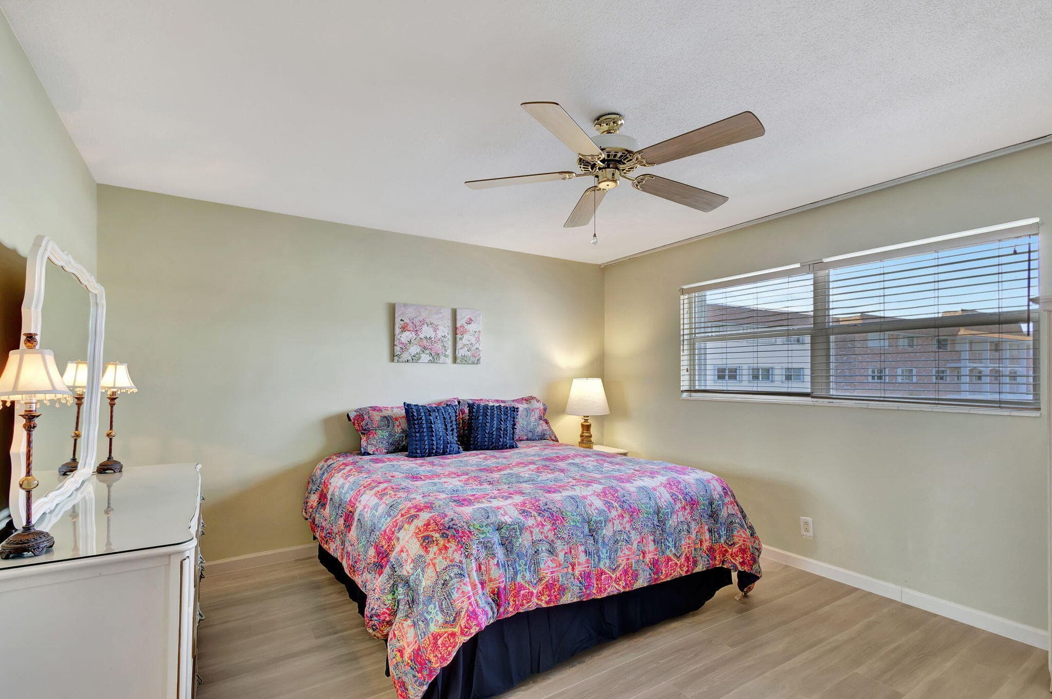 100 Shore Court 210, North Palm Beach, FL 33408 23