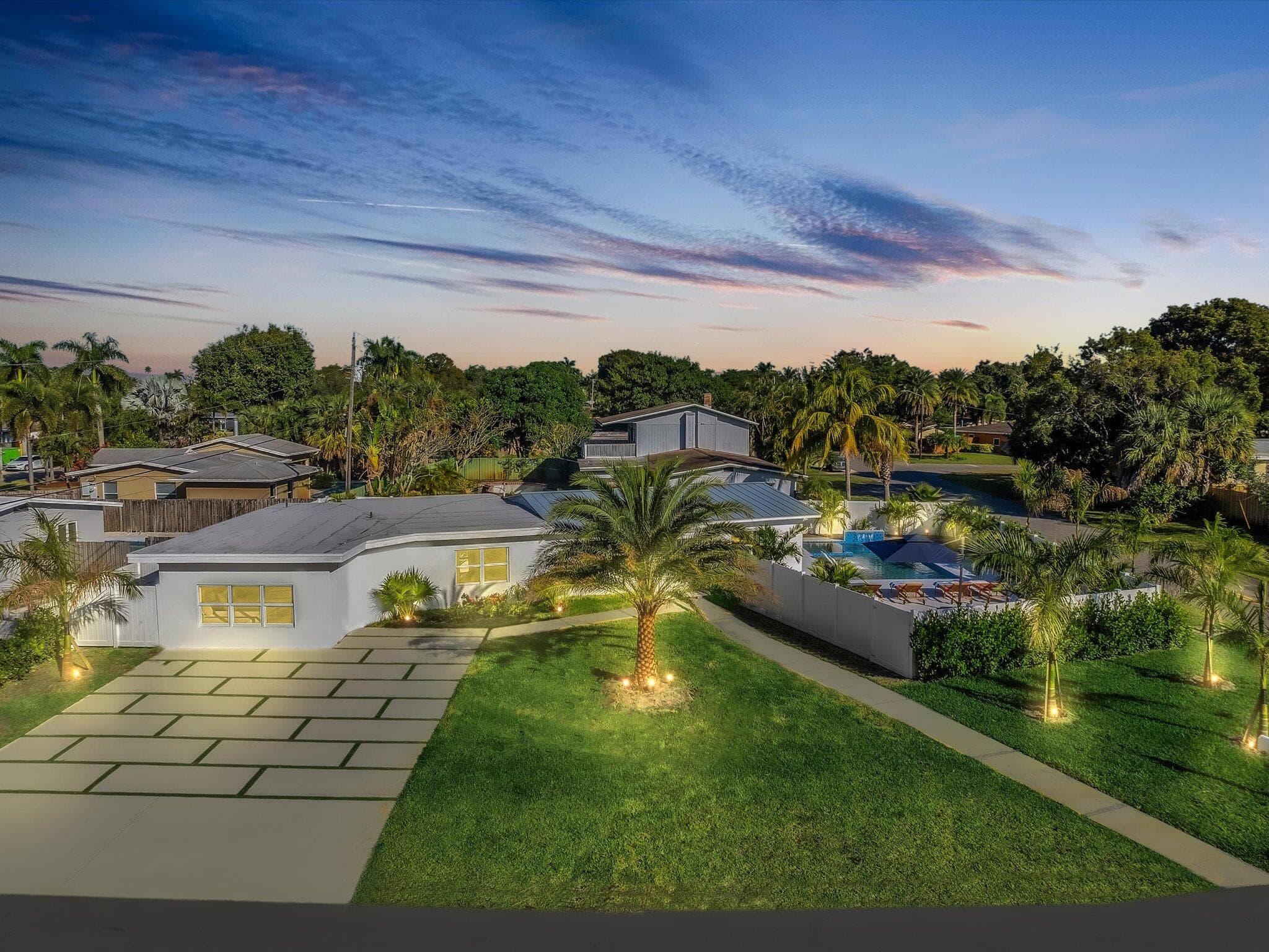 209 NE 27th Drive, Wilton Manors, FL 33334 3