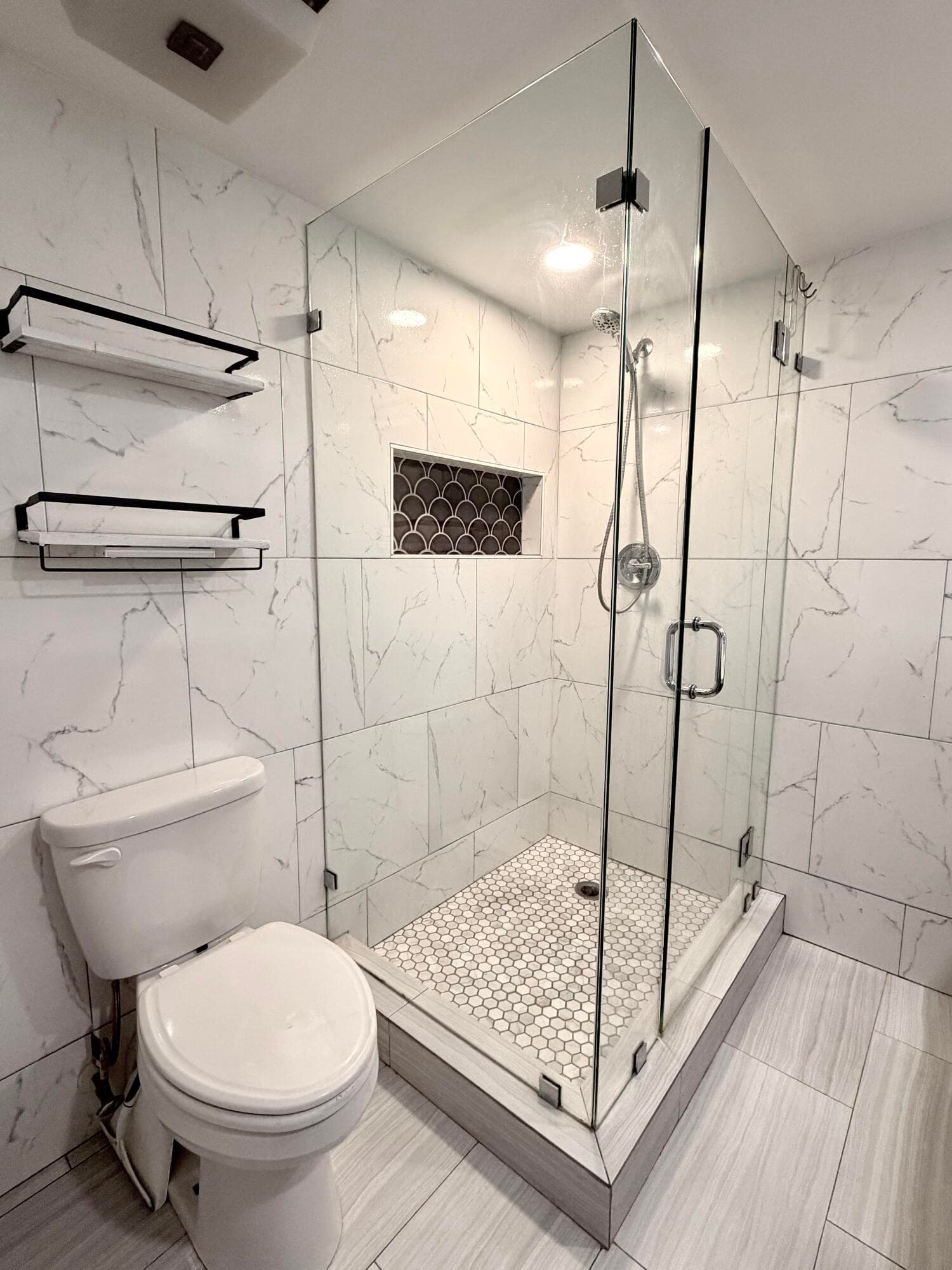 812 8th Way, West Palm Beach, FL 33407 18
