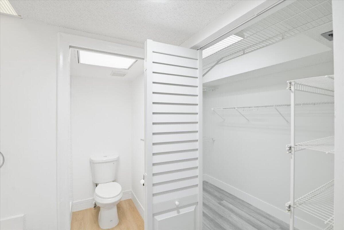 700 SW 128th Avenue 310c, Pembroke Pines, FL 33027 25