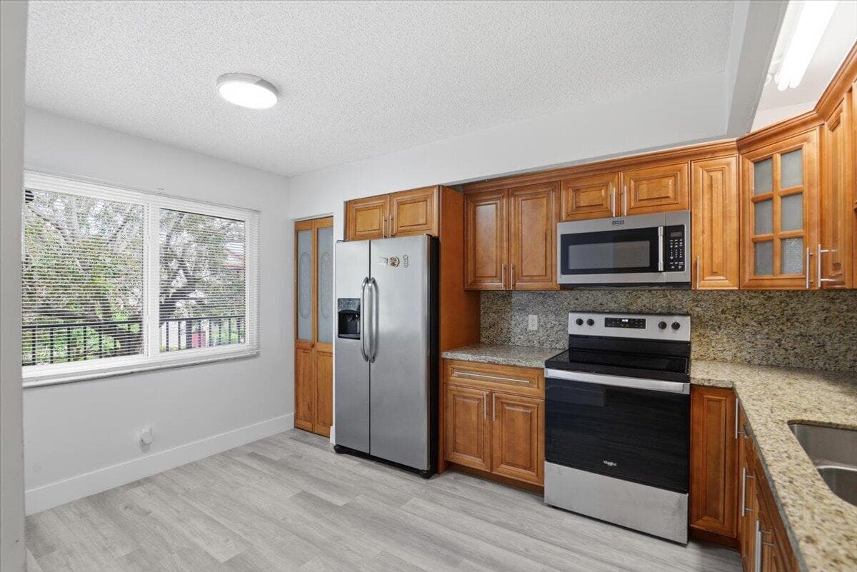 700 SW 128th Avenue 310c, Pembroke Pines, FL 33027 5