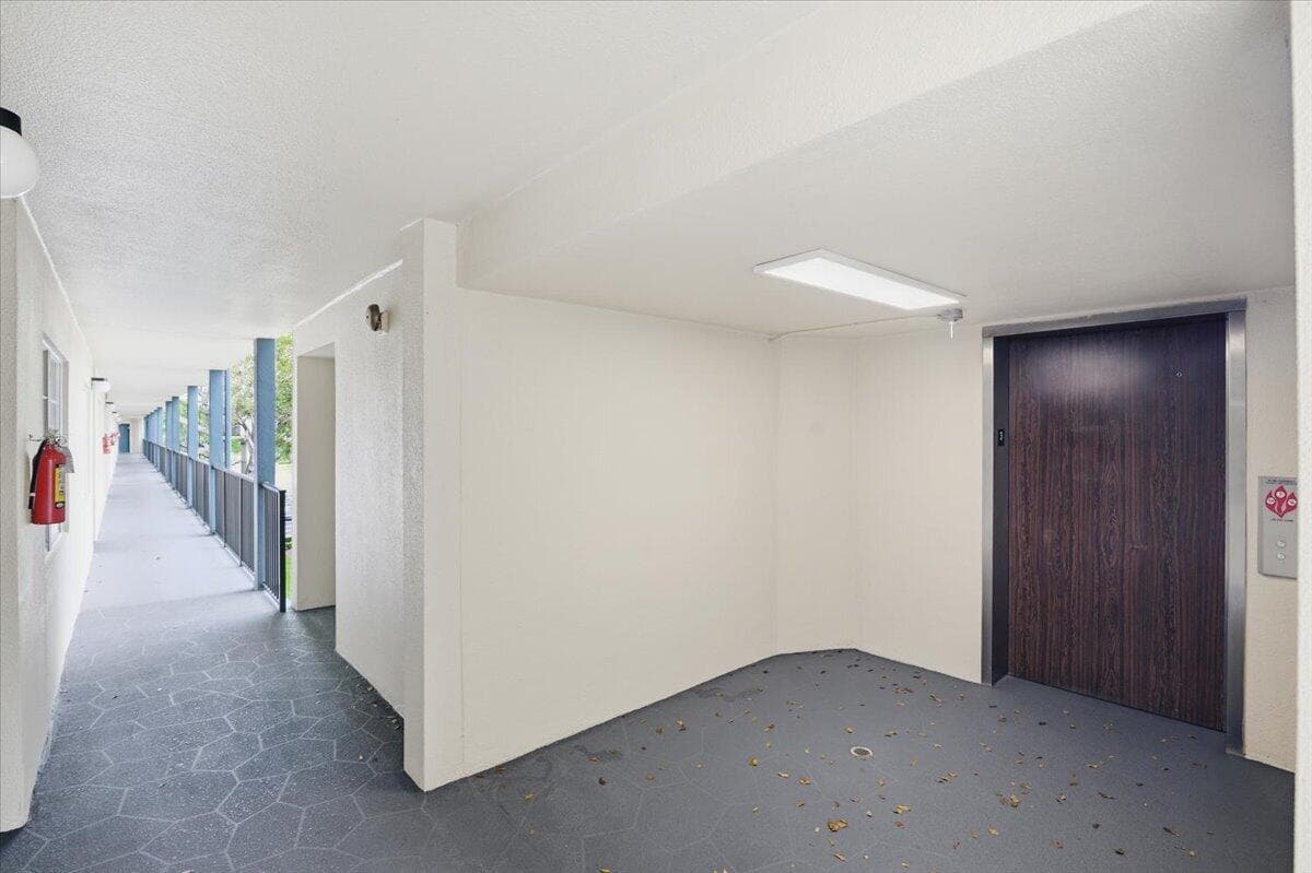 700 SW 128th Avenue 310c, Pembroke Pines, FL 33027 2