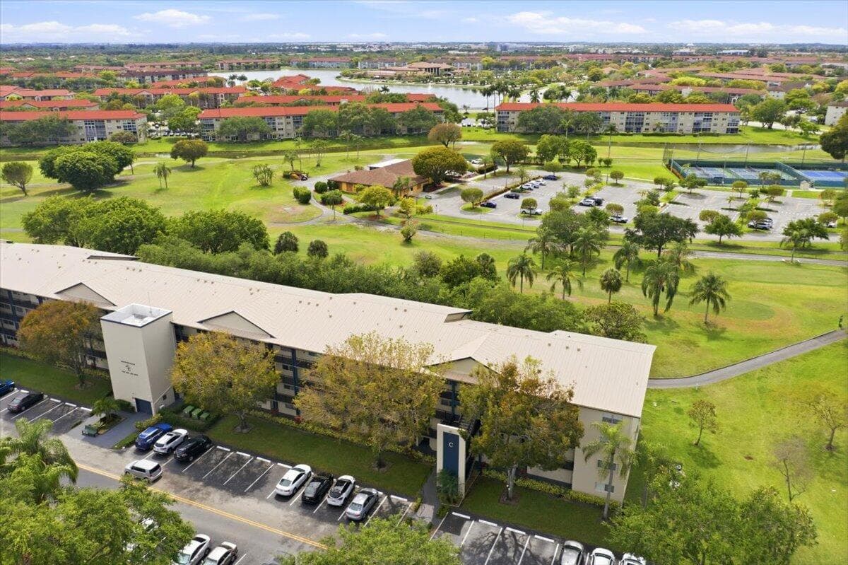 700 SW 128th Avenue 310c, Pembroke Pines, FL 33027 31
