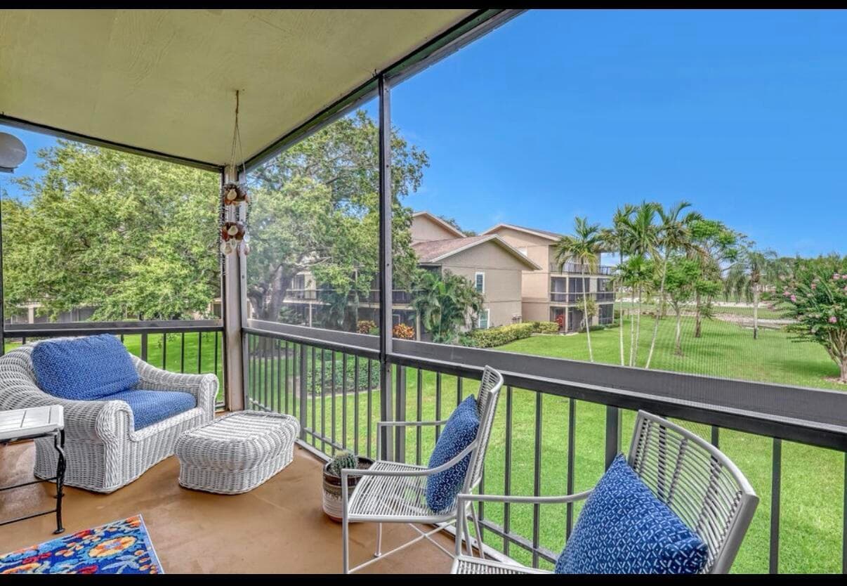 18390 SE Wood Haven Lane E, Jupiter, FL 33469 18