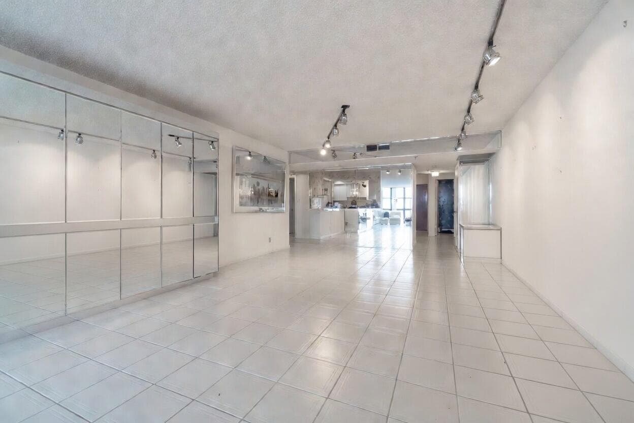 1155 Hillsboro Mile 502, Hillsboro Beach, FL 33062 9