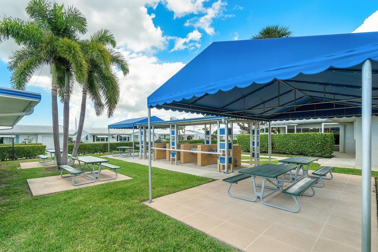 1117 Lake Terrace 207, Boynton Beach, FL 33426 27