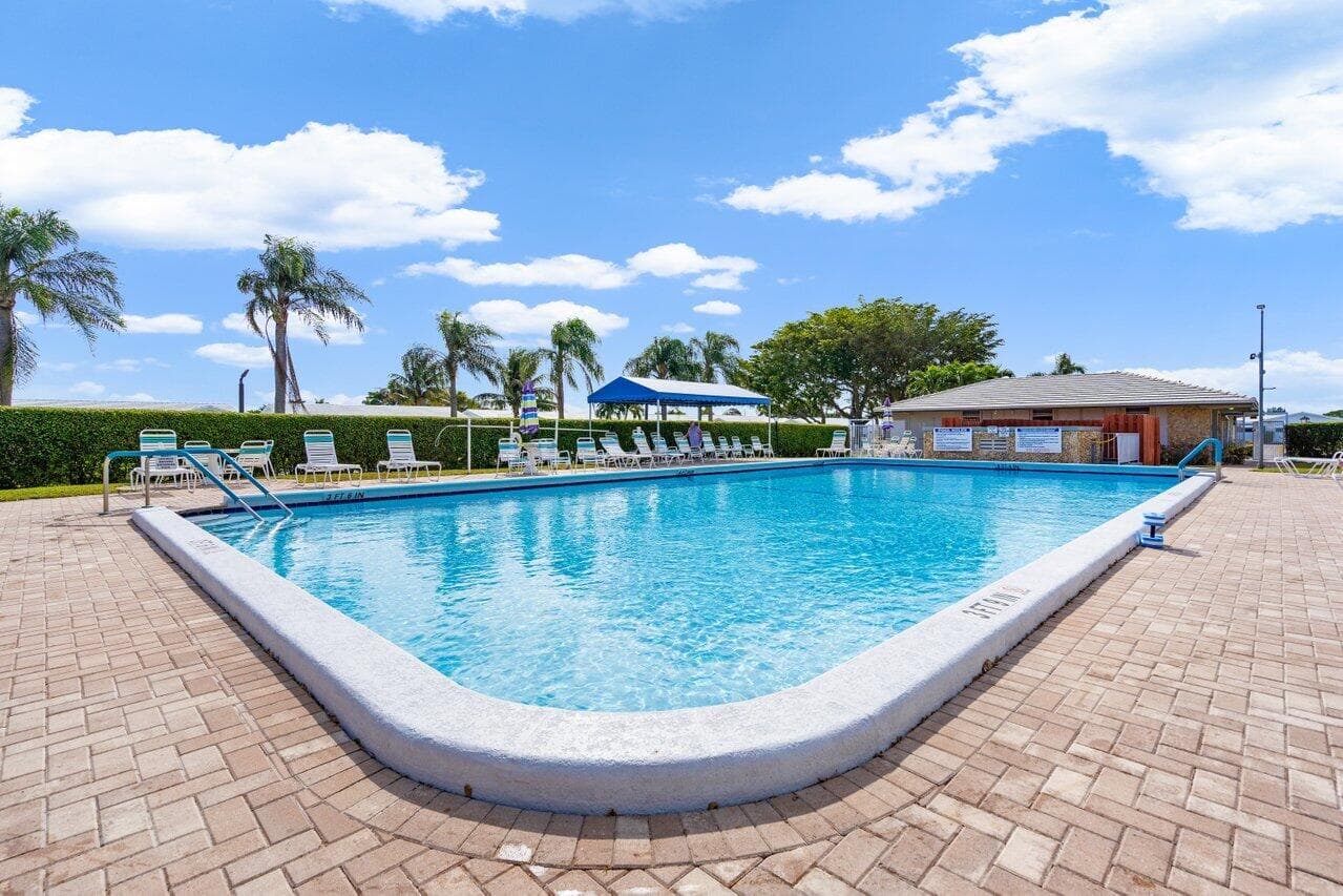 1117 Lake Terrace 207, Boynton Beach, FL 33426 29