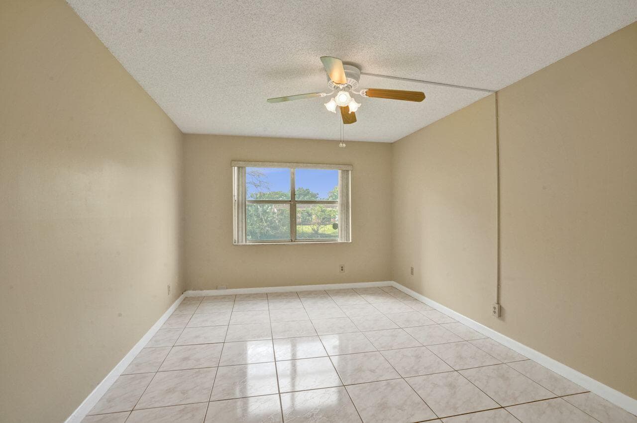 9460 Sunrise Lakes Boulevard 106, Sunrise, FL 33322 13