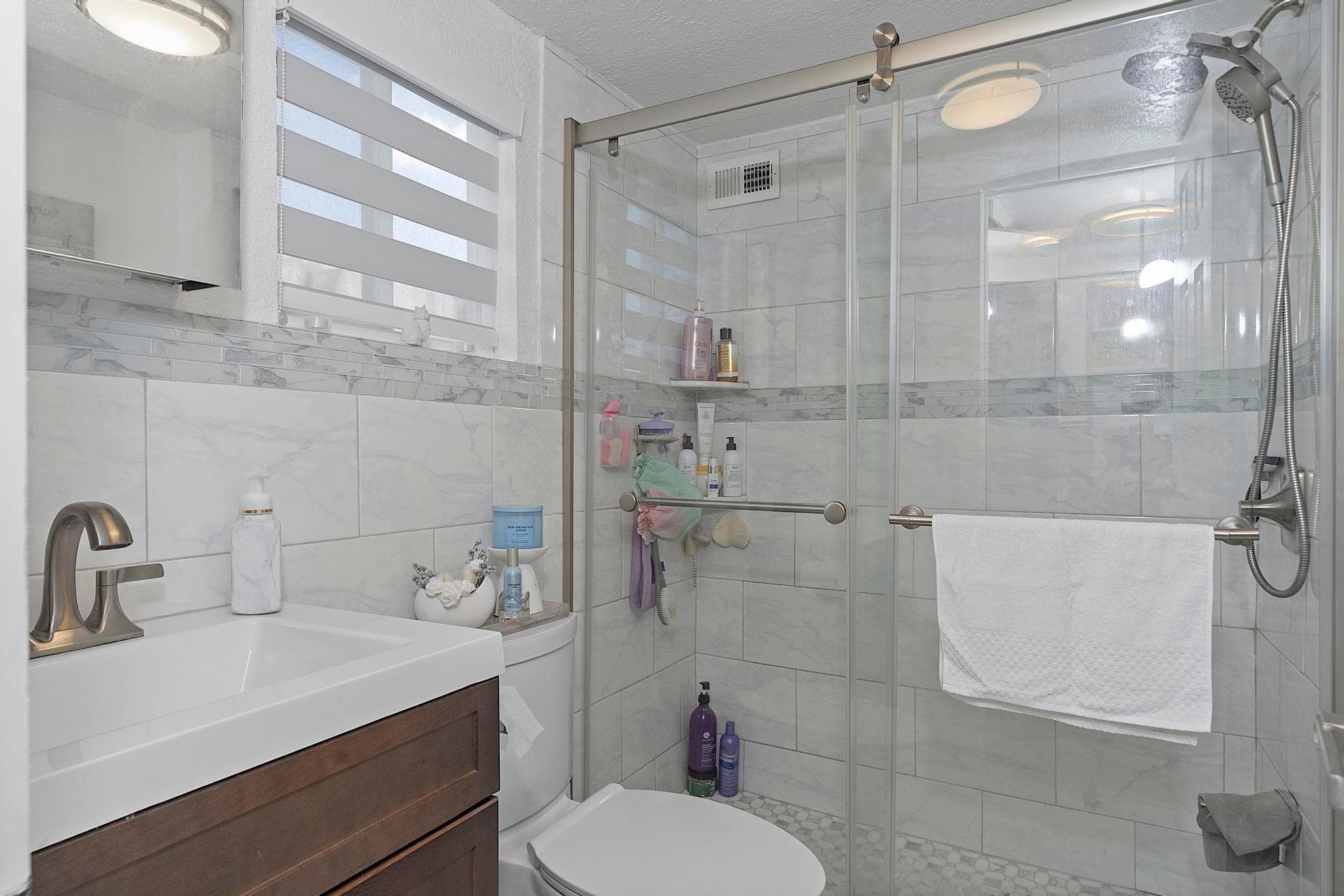 3205 W 16th Avenue, Hialeah, FL 33012 23