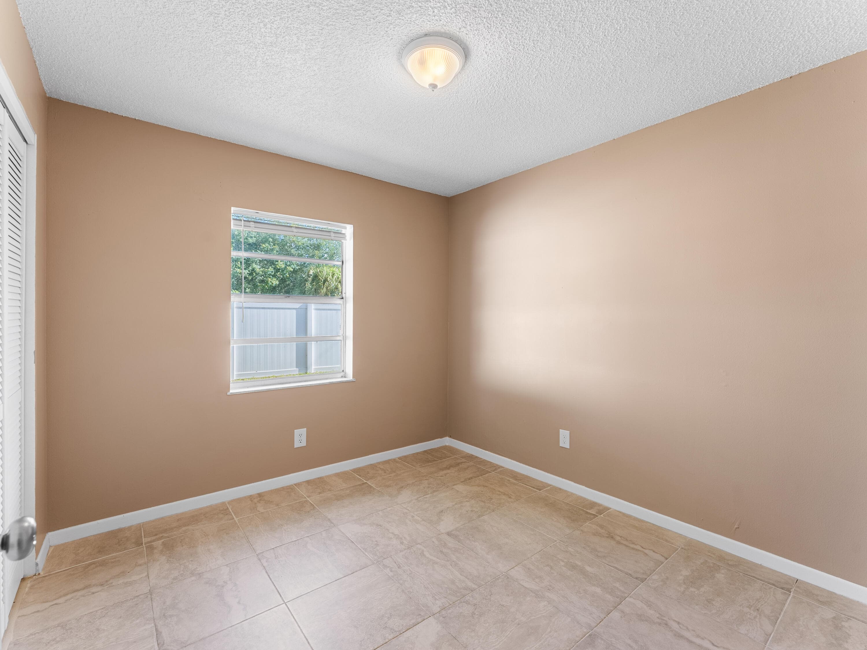 304 8th Avenue SW, Vero Beach, FL 32962 11