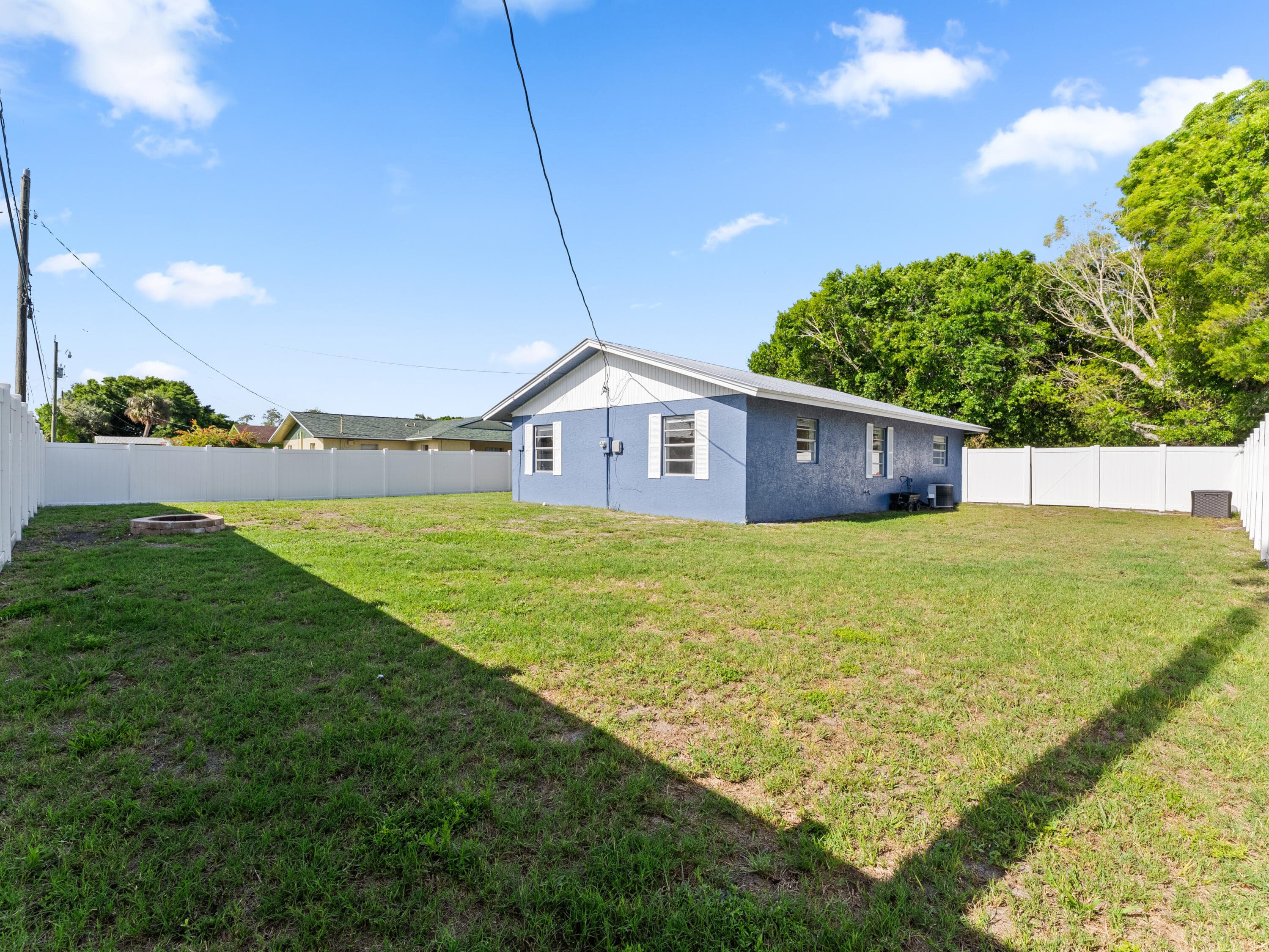 304 8th Avenue SW, Vero Beach, FL 32962 25