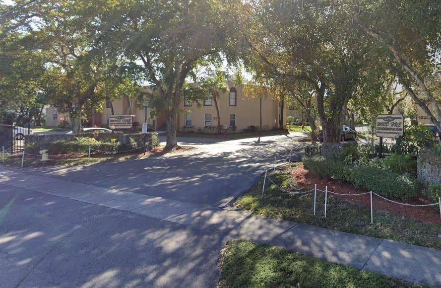 4221 NW 19th Street 285, Lauderhill, FL 33313