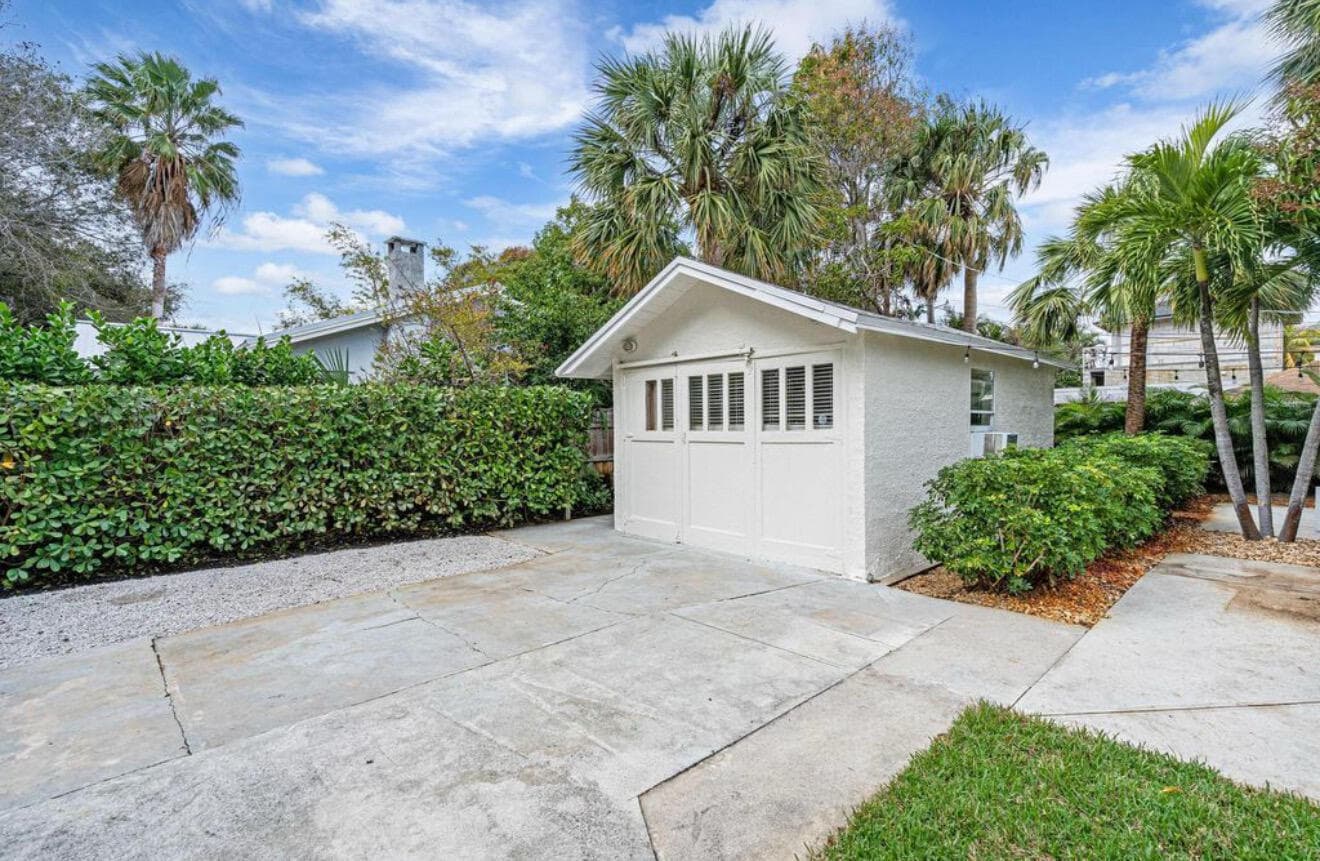 5301 N Flagler Drive, West Palm Beach, FL 33407 12