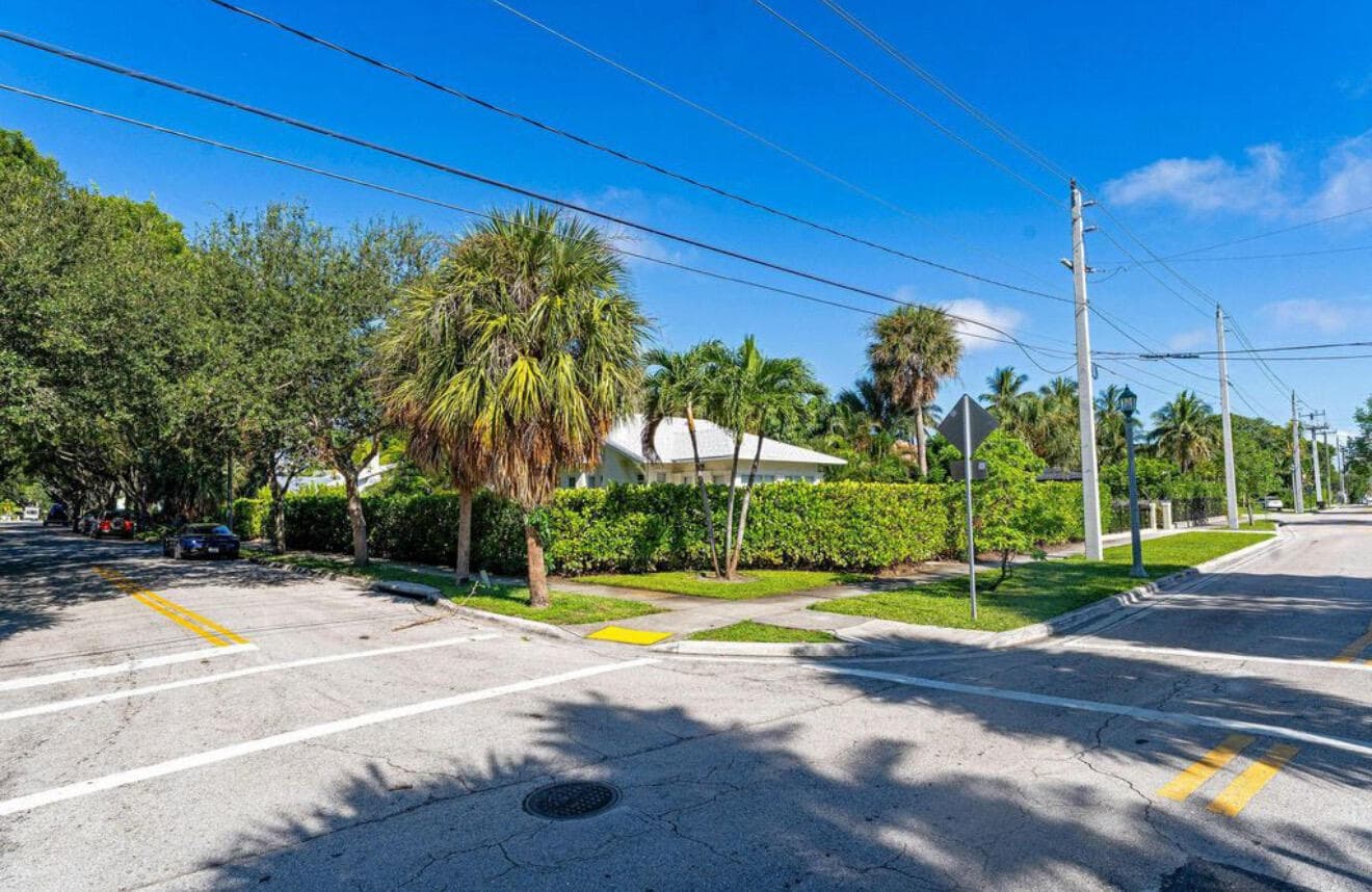 5301 N Flagler Drive, West Palm Beach, FL 33407 48