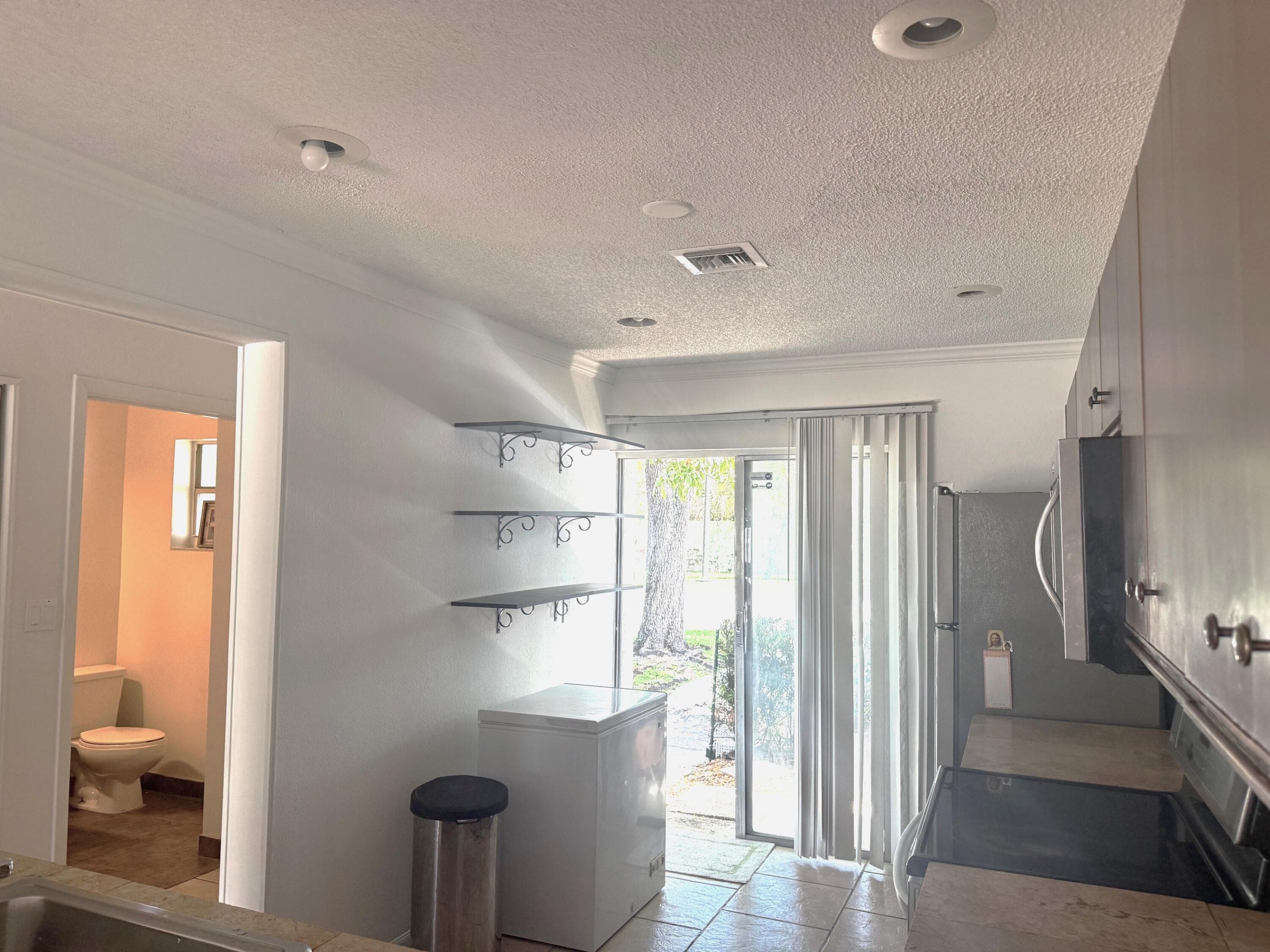 795 Crystal Lake Drive 795, Deerfield Beach, FL 33064 26