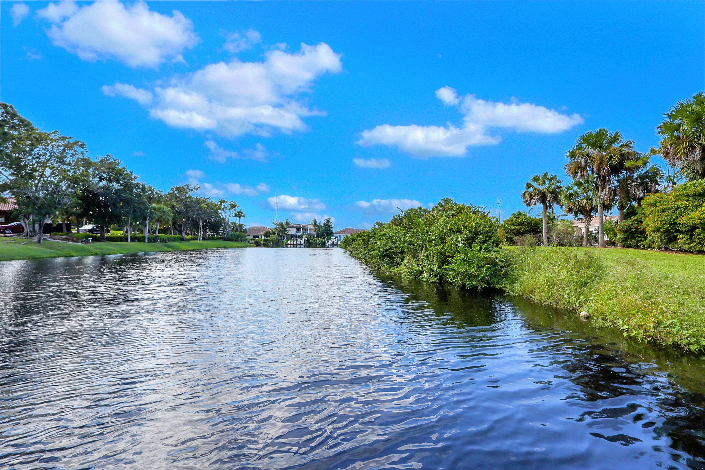 7186 SW Quiet River Court, Stuart, FL 34997 32