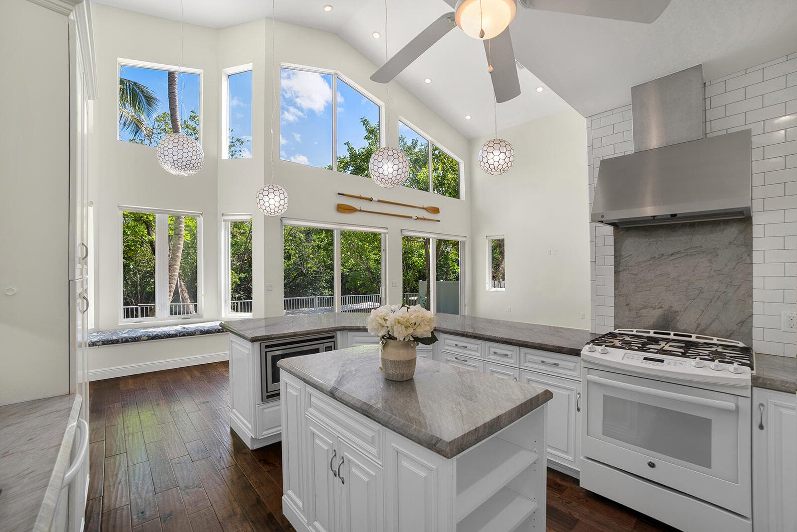 216 SE 10th Street, Fort Lauderdale, FL 33316 9