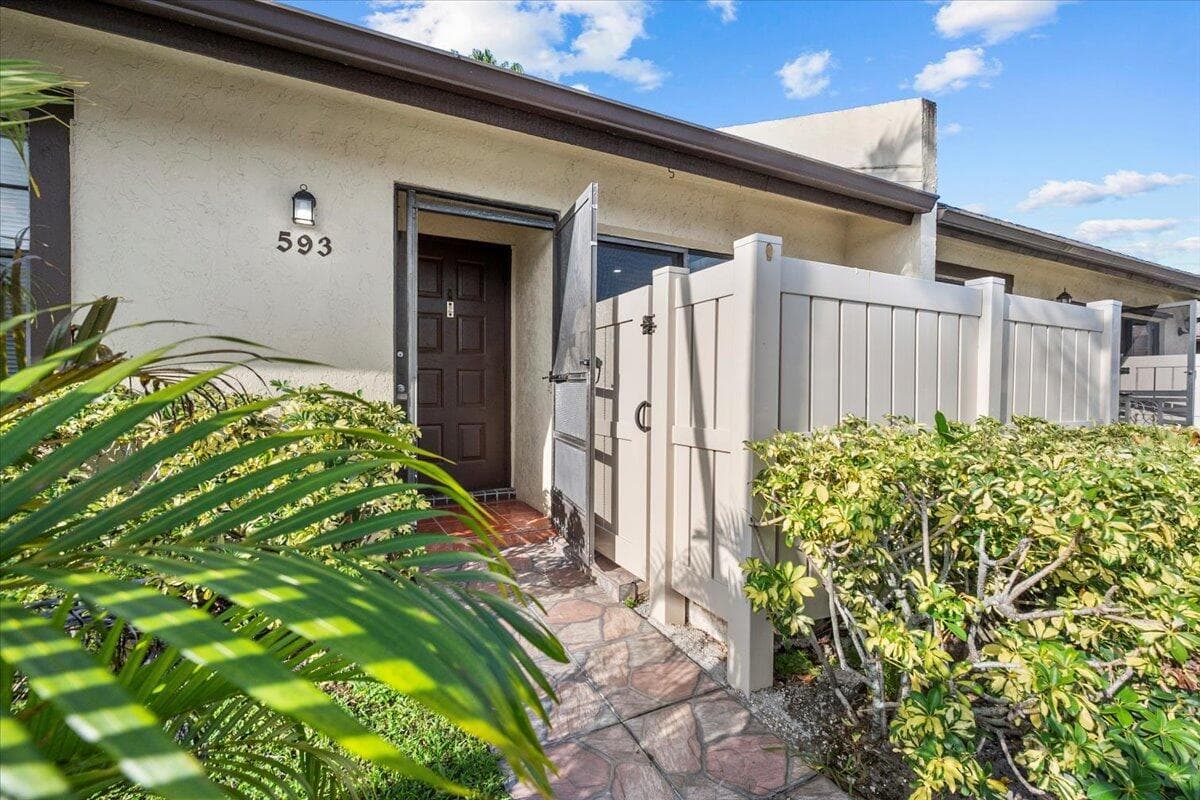 593 Banks Road 593, Margate, FL 33063 4