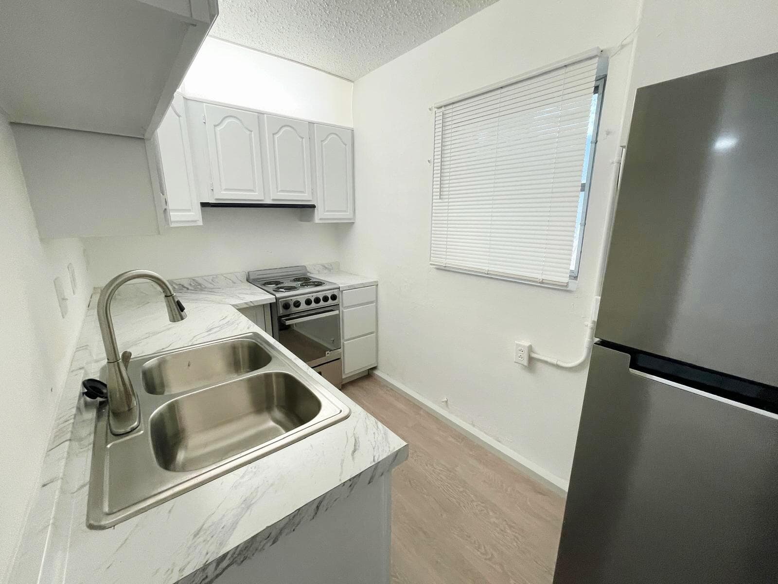 840 NW 33rd Street, Oakland Park, FL 9