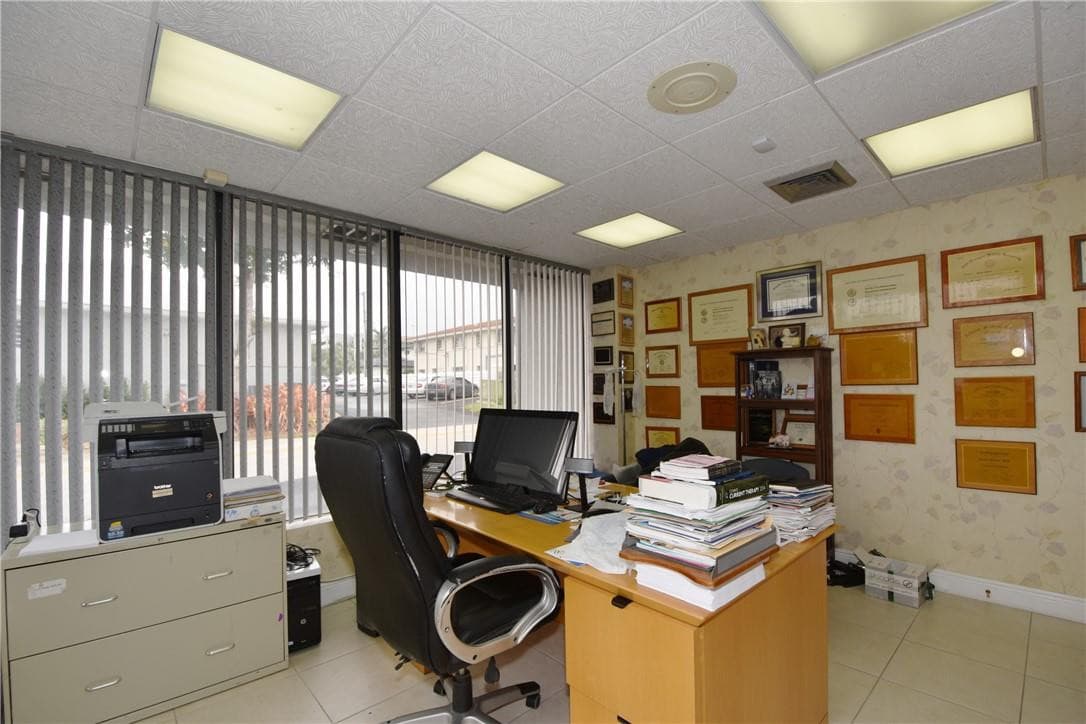 1820 E Commercial Boulevard, Fort Lauderdale, FL 33308 10