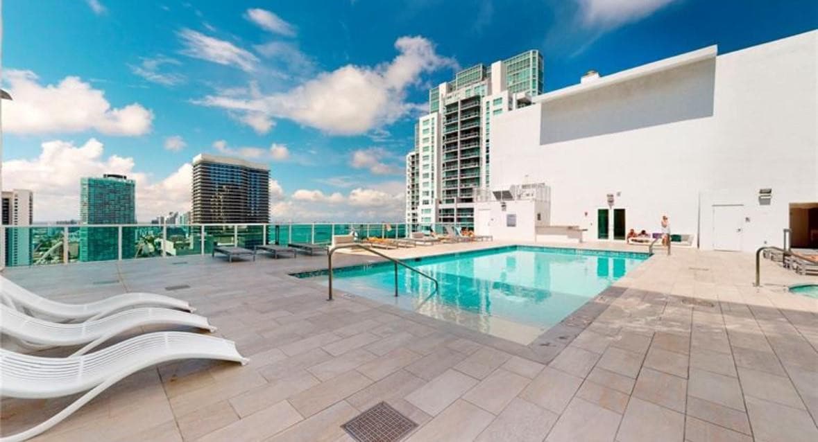 133 NE 2nd Avenue, Miami, FL 33132 38