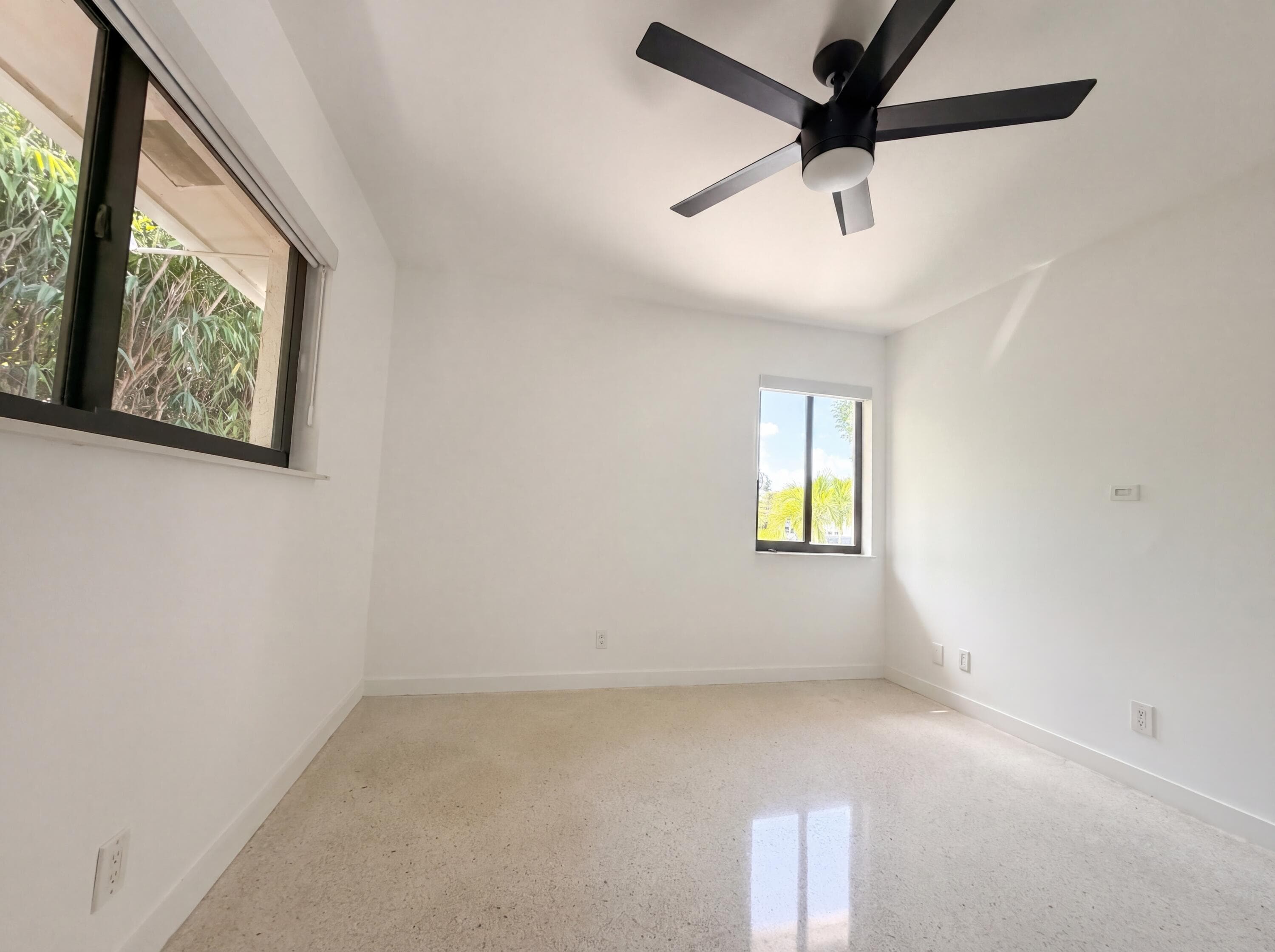 1717 NE 20th Avenue, Fort Lauderdale, FL 33305 10