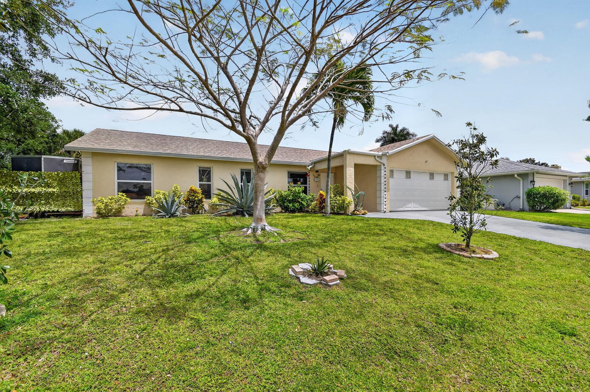 1262 Essex Drive, Wellington, FL 33414 2