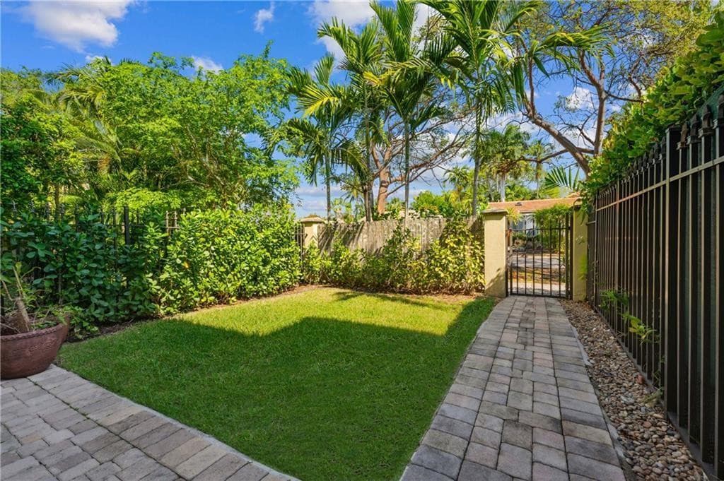 1416 NE 4th Court 1416, Fort Lauderdale, FL 33301 3