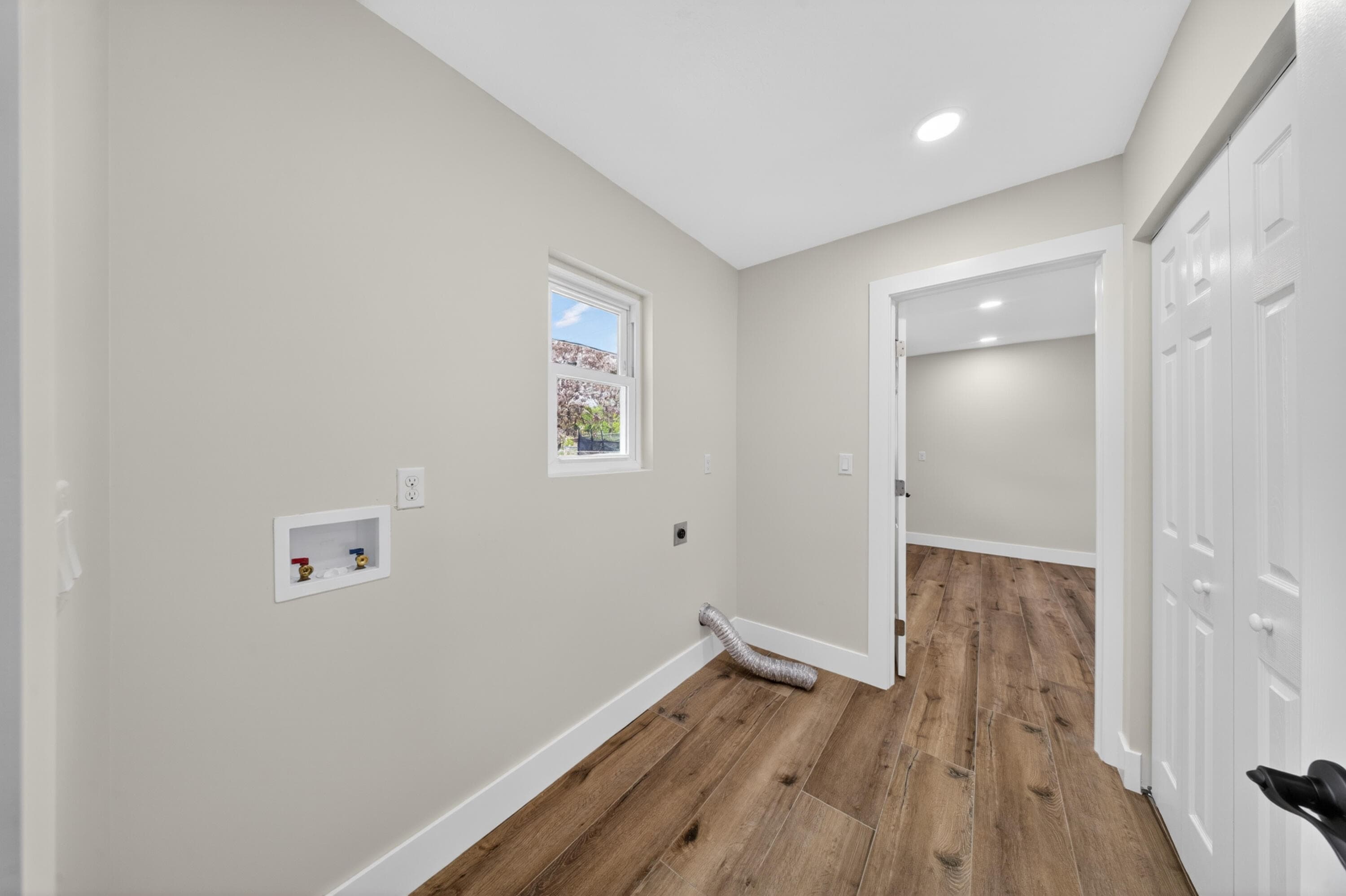 1451 SE Grapeland Avenue, Port St. Lucie, FL 34952 33