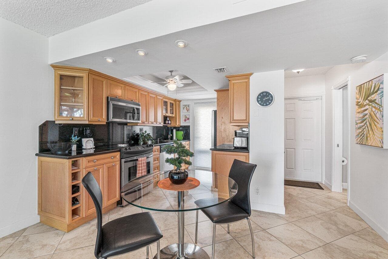 333 NE 21st Avenue 314, Deerfield Beach, FL 33441 5