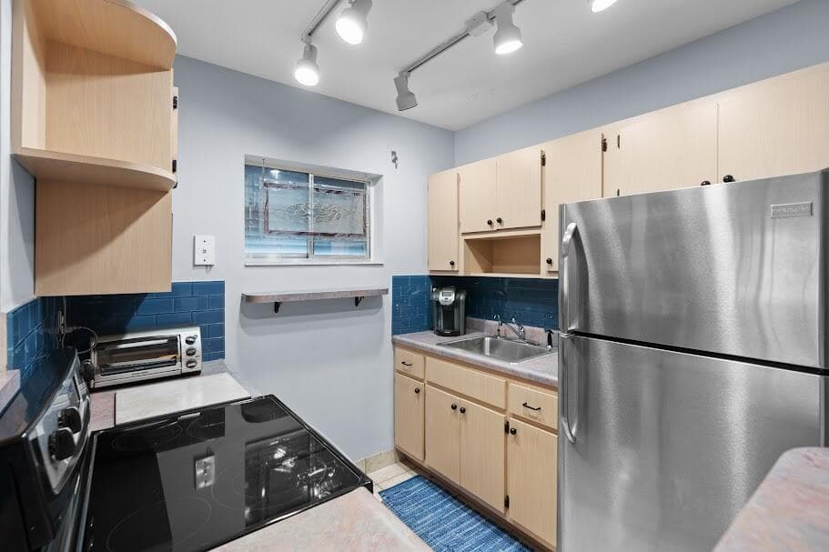 2170 NE 51st Court A21, Fort Lauderdale, FL 33308 16