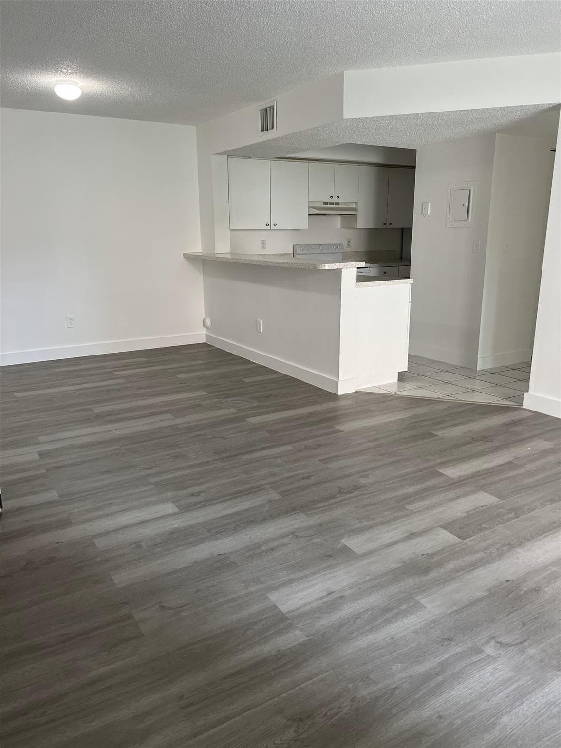 18860 NW 57th Avenue 106, Hialeah, FL 33015 11