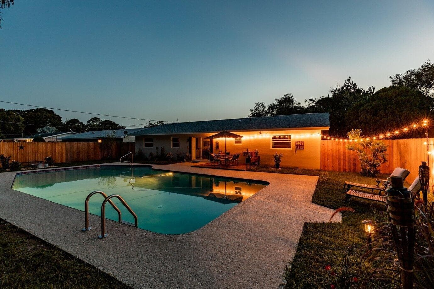 186 23rd Avenue, Vero Beach, FL 32962 33