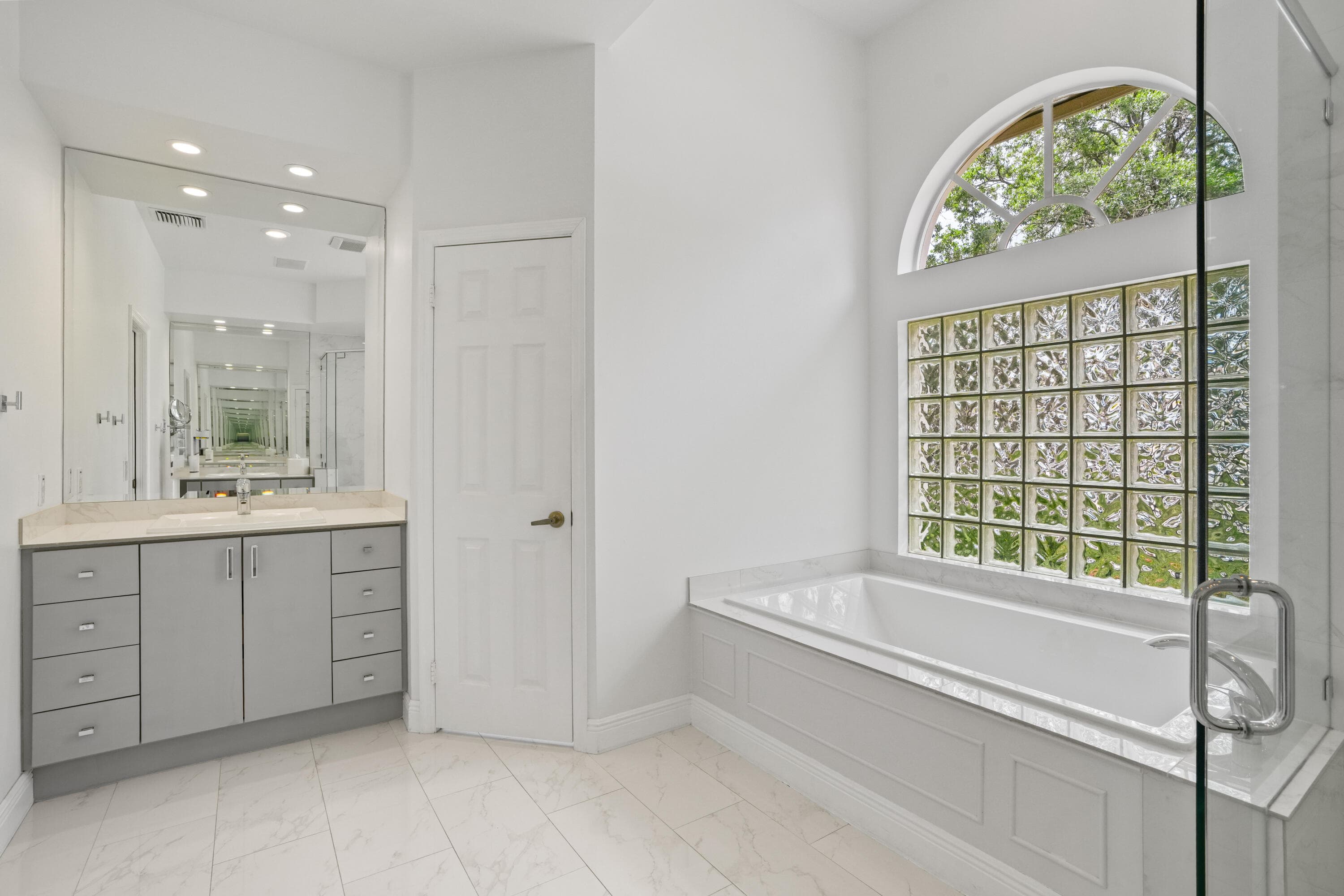 16245 Seneca Circle, Davie, FL 33331 47