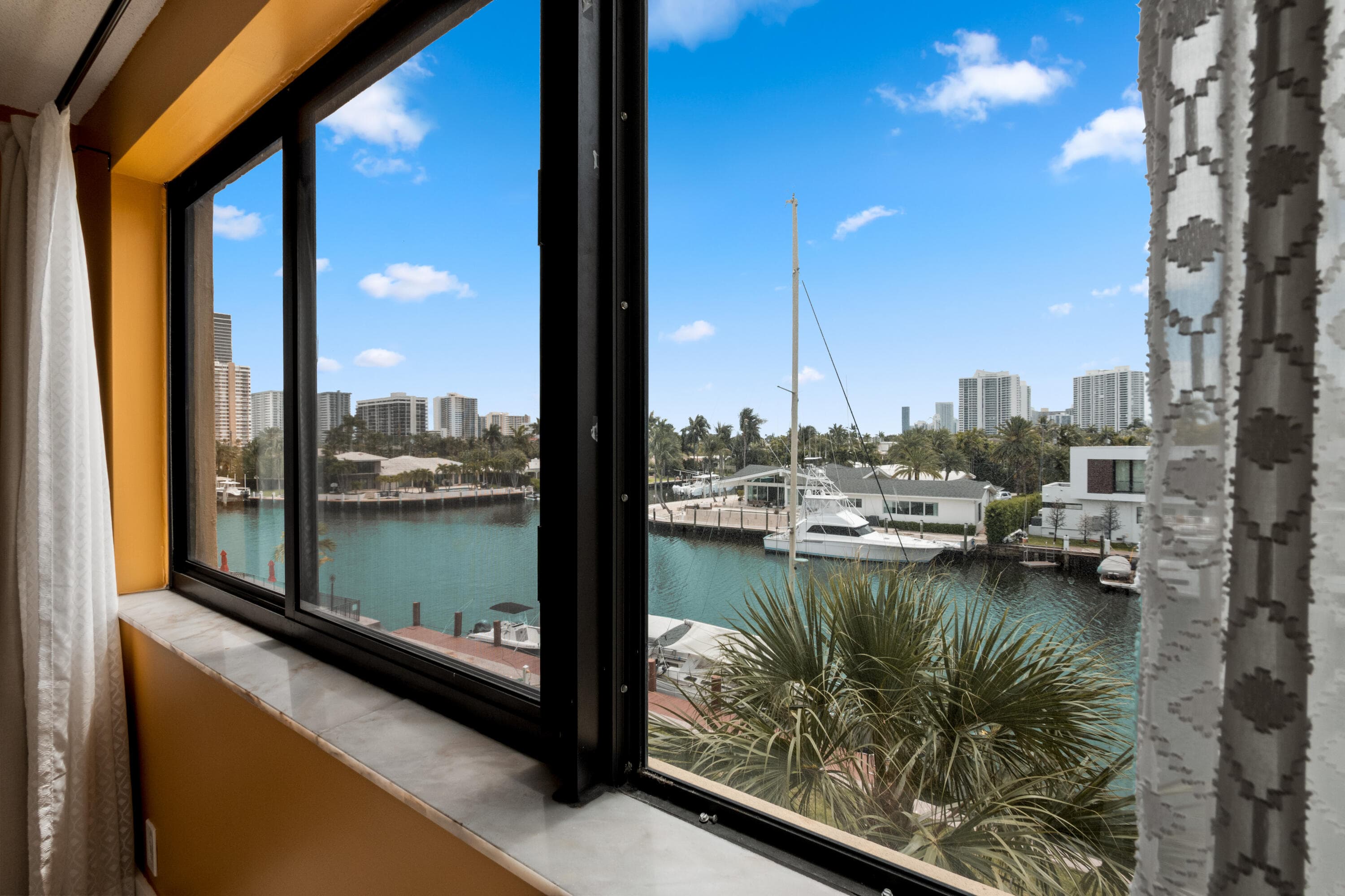 301 Golden Isles Drive 412, Hallandale Beach, FL 33009 21